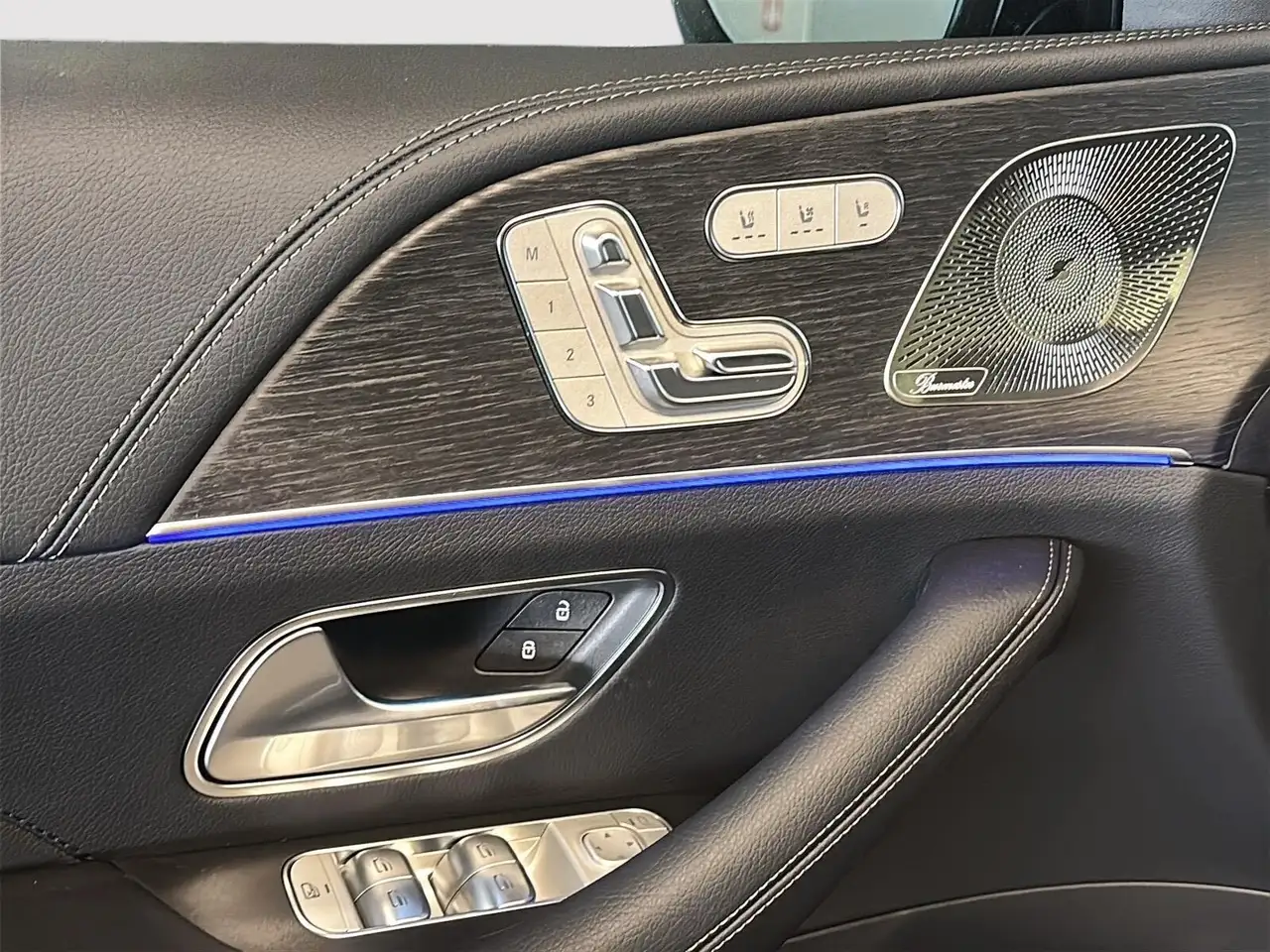 Mercedes-Benz GLE снимка Mercedes-Benz GLE
