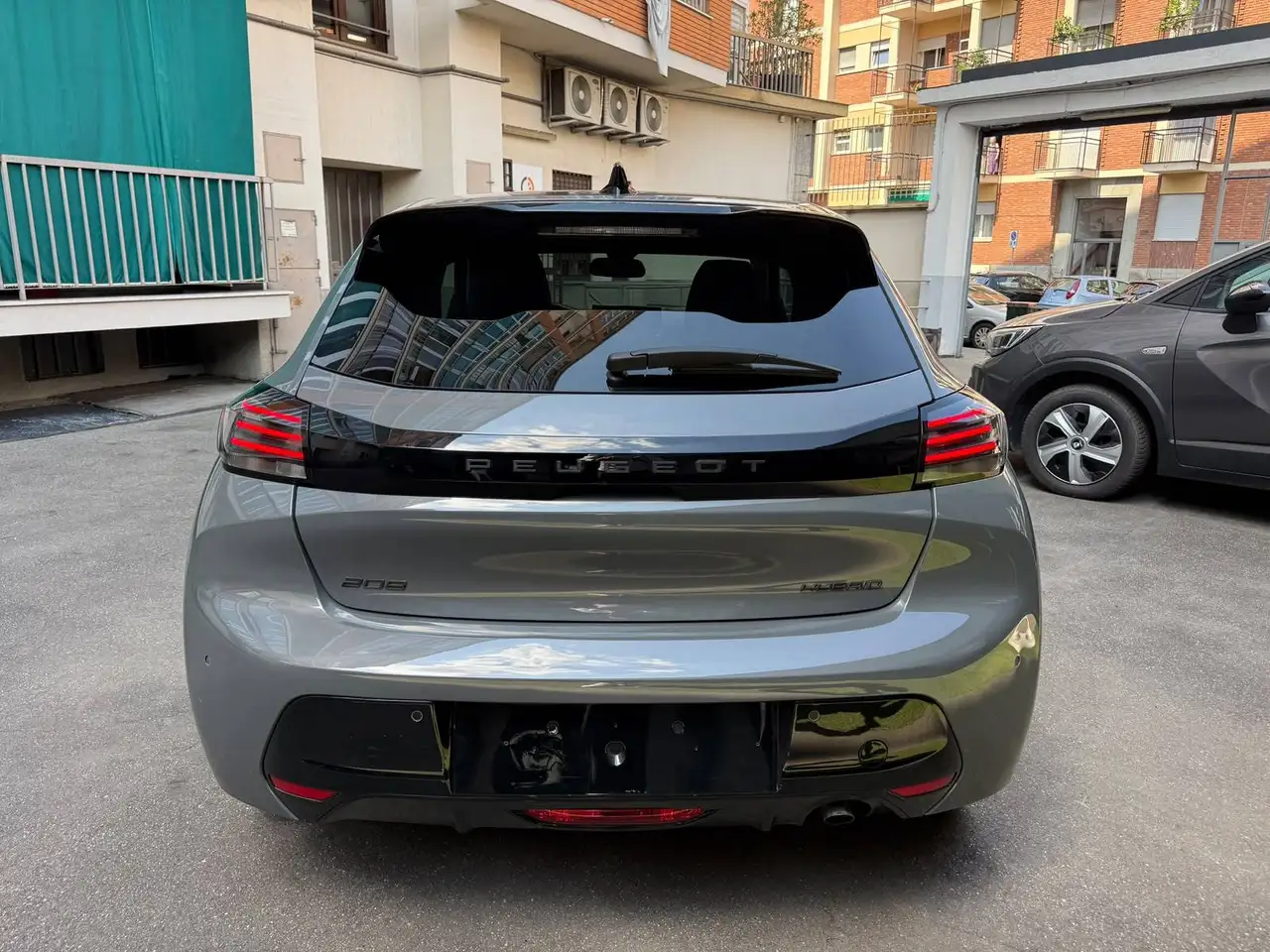 Peugeot 208 1.2 Hybrid Allure 110cv e-dcs 6m, миниатюра 5