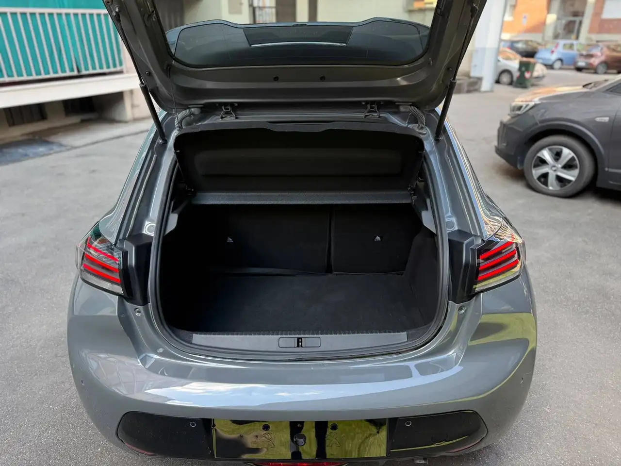 Peugeot 208 1.2 Hybrid Allure 110cv e-dcs 6m, миниатюра 16