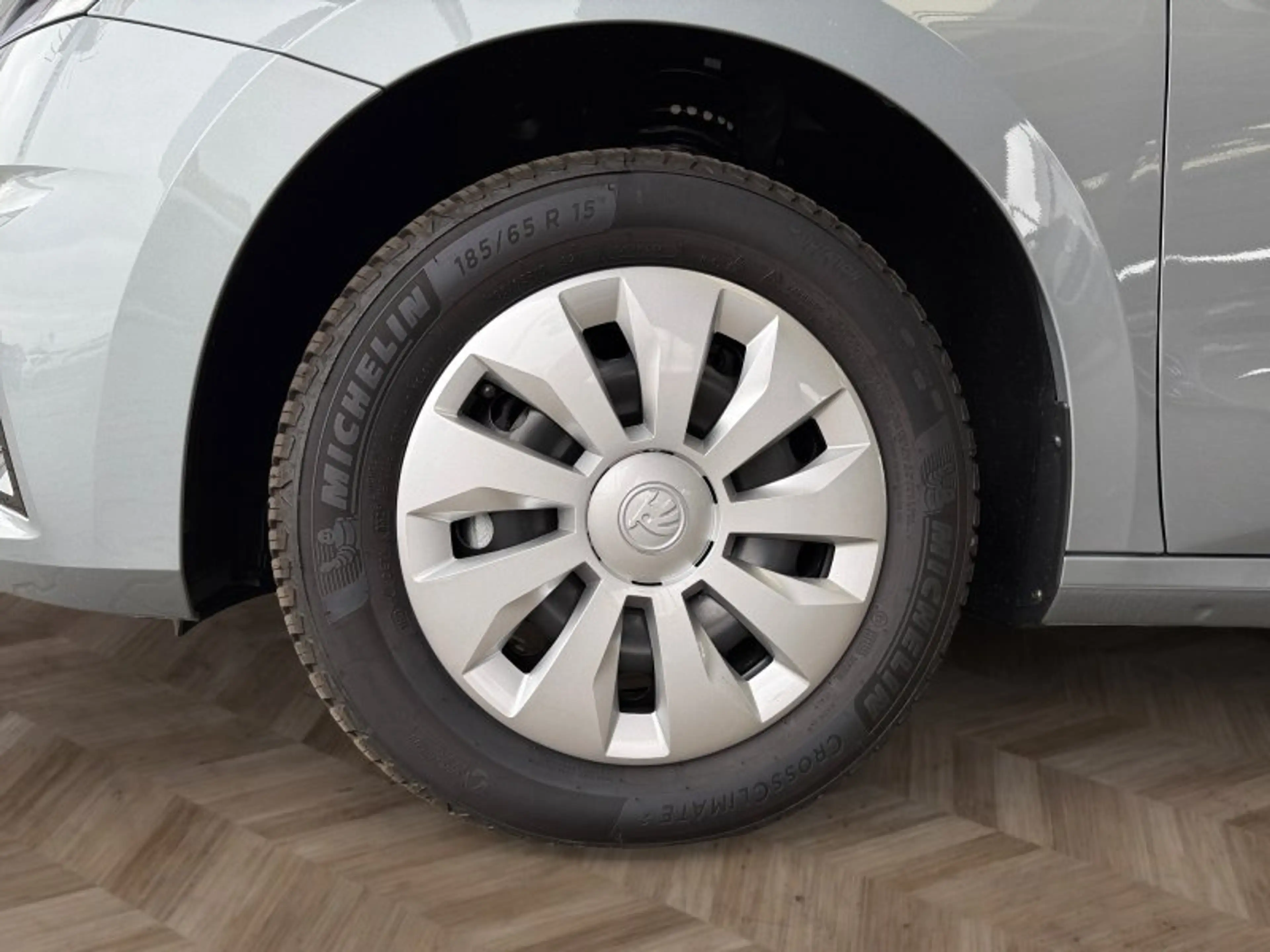 Skoda Fabia 1,0TSI DSG 2-Z.Klimaaut/Winterp/Temp/LED/Pdc — photo 15