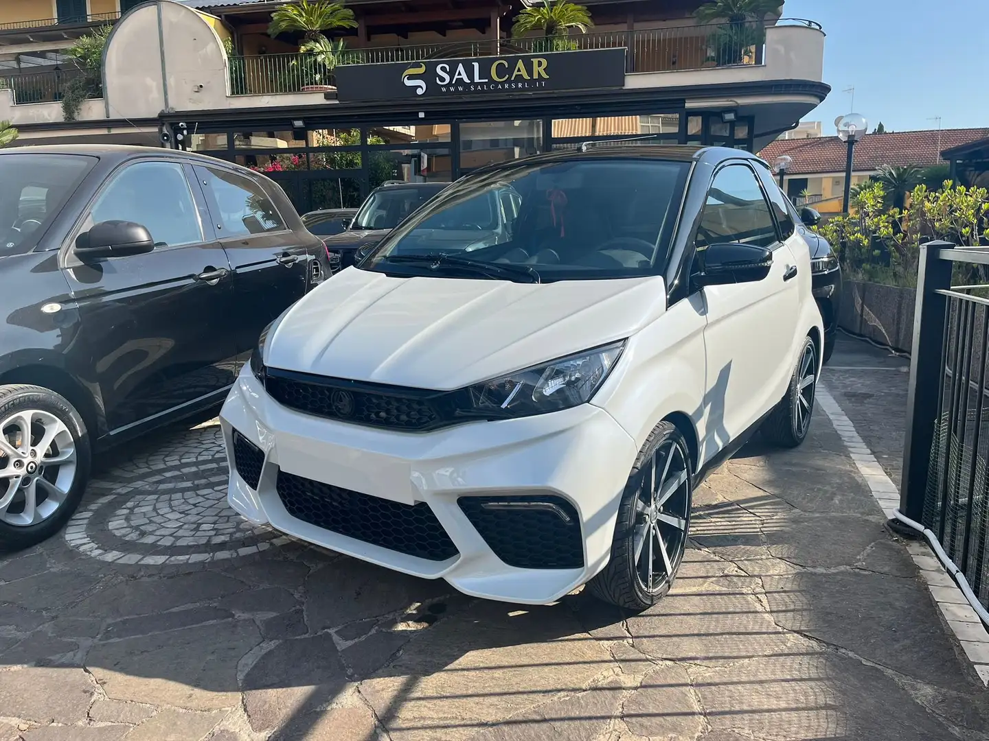 Aixam GTO 2022 Blanc - 1
