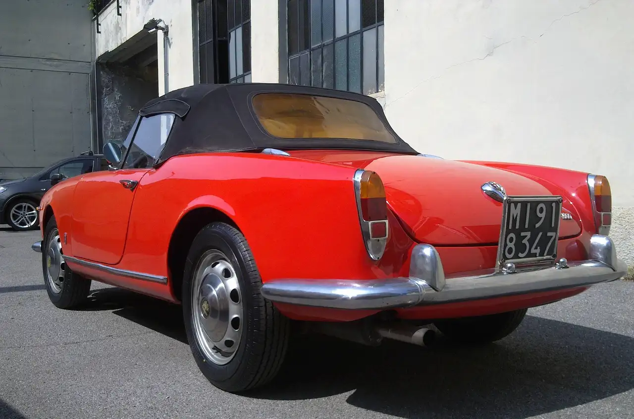 Alfa Romeo Spider Giulia 1600, foto 2