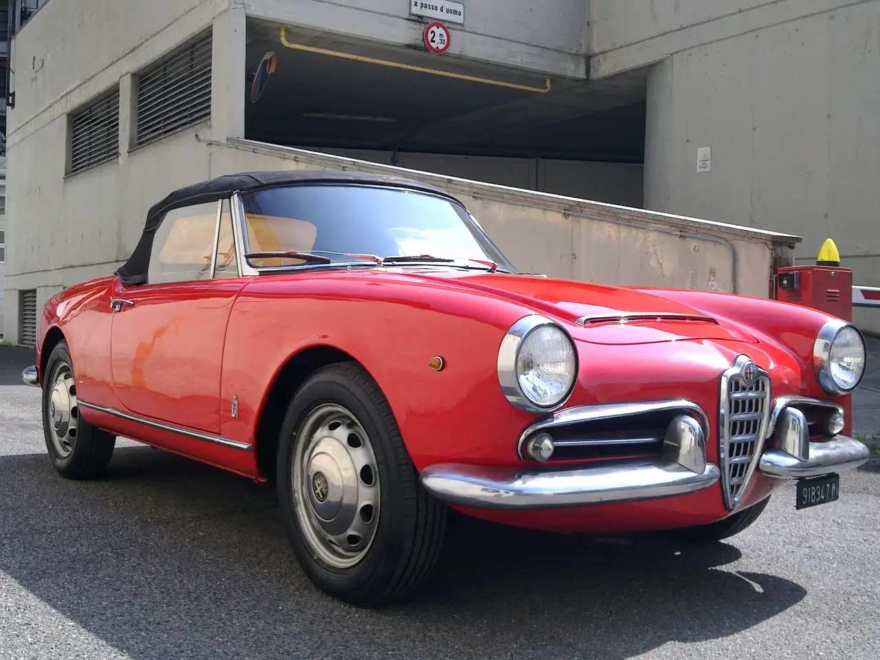 Alfa Romeo Spider Giulia 1600, foto 1