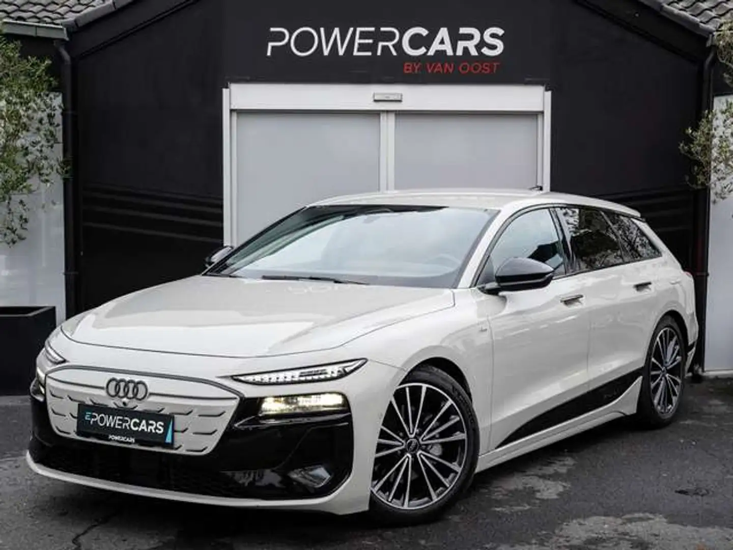 Audi A6 e-tron S-line | Luchtvering | Tech Pro | Black Pack Beige - 1