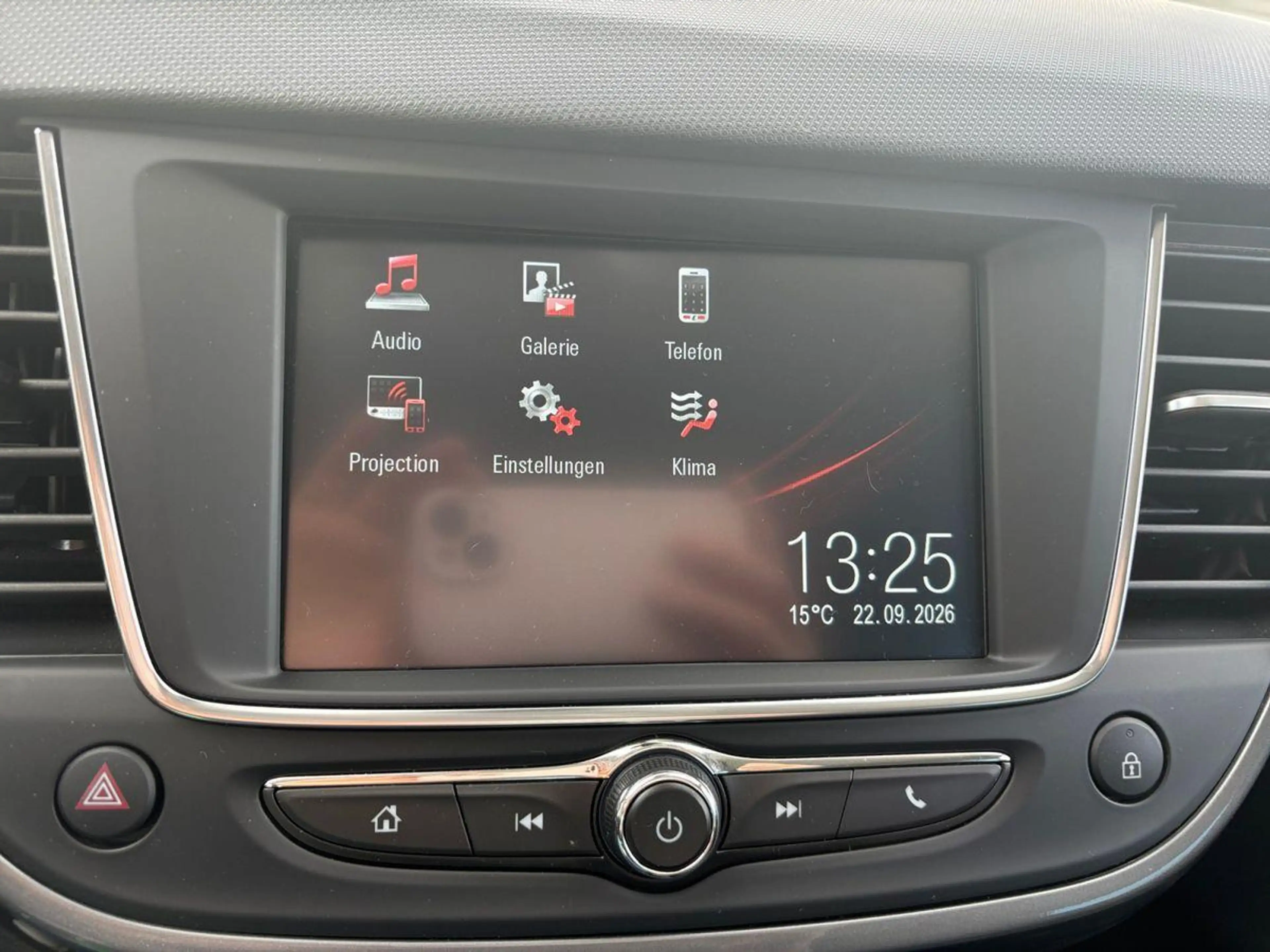 Opel Crossland Elegance Metallic — photo 12