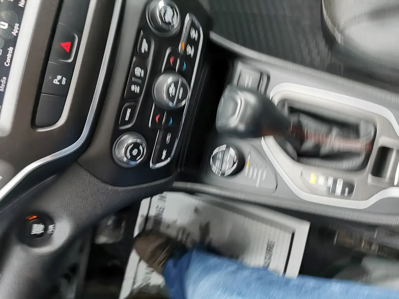 Jeep Cherokee photo Jeep Cherokee