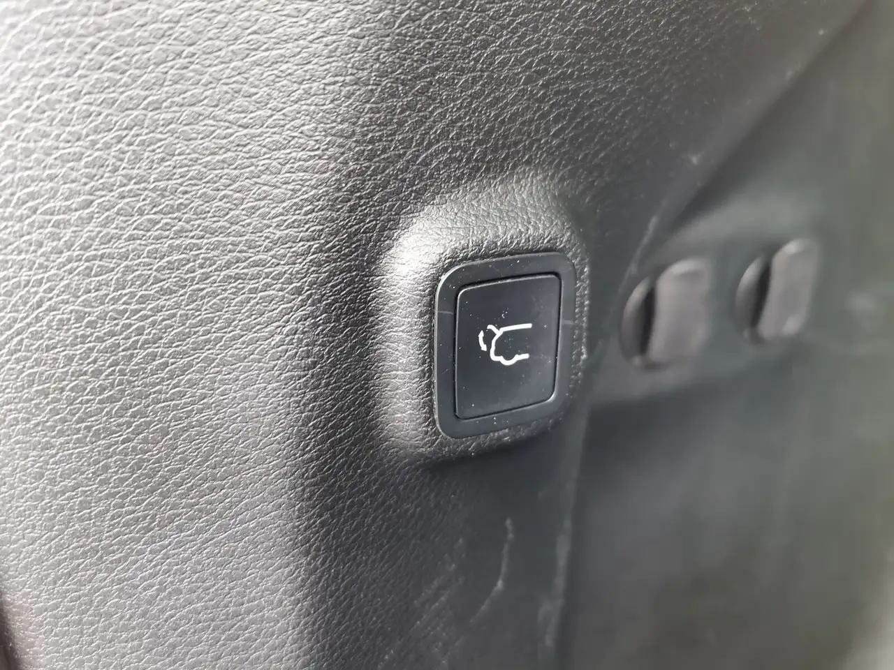 Jeep Cherokee photo Jeep Cherokee