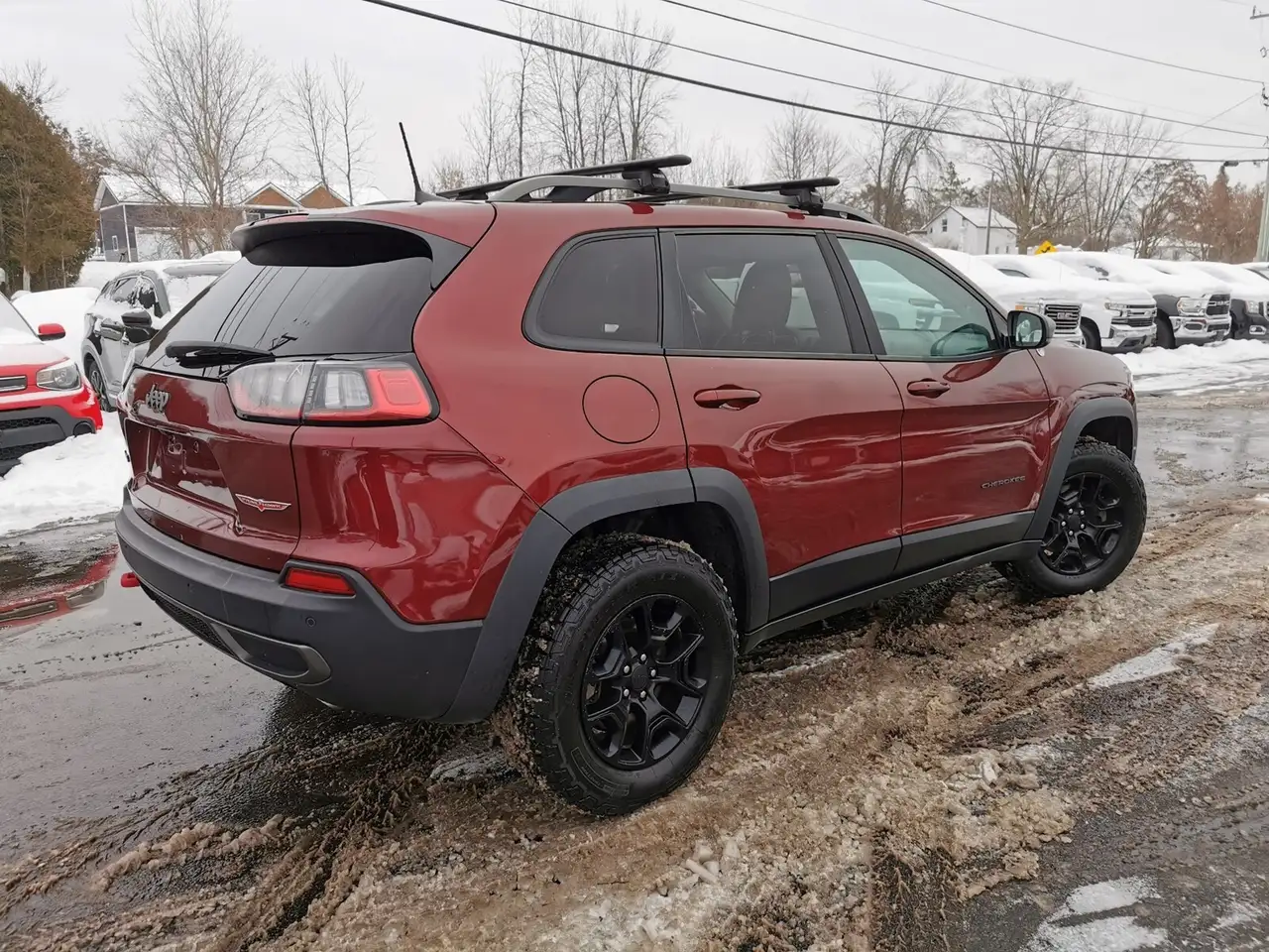 Jeep Cherokee photo Jeep Cherokee