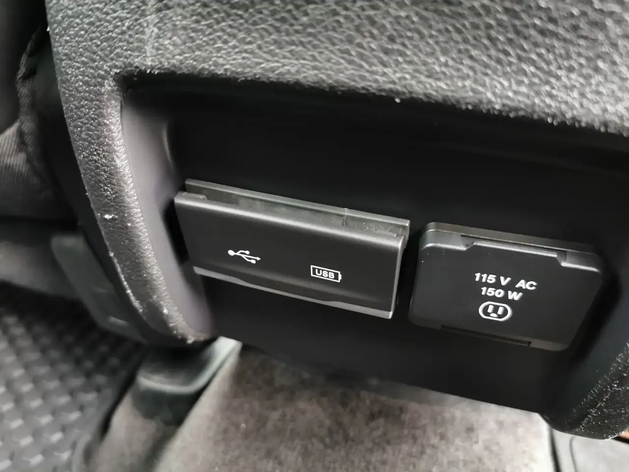 Jeep Cherokee photo Jeep Cherokee