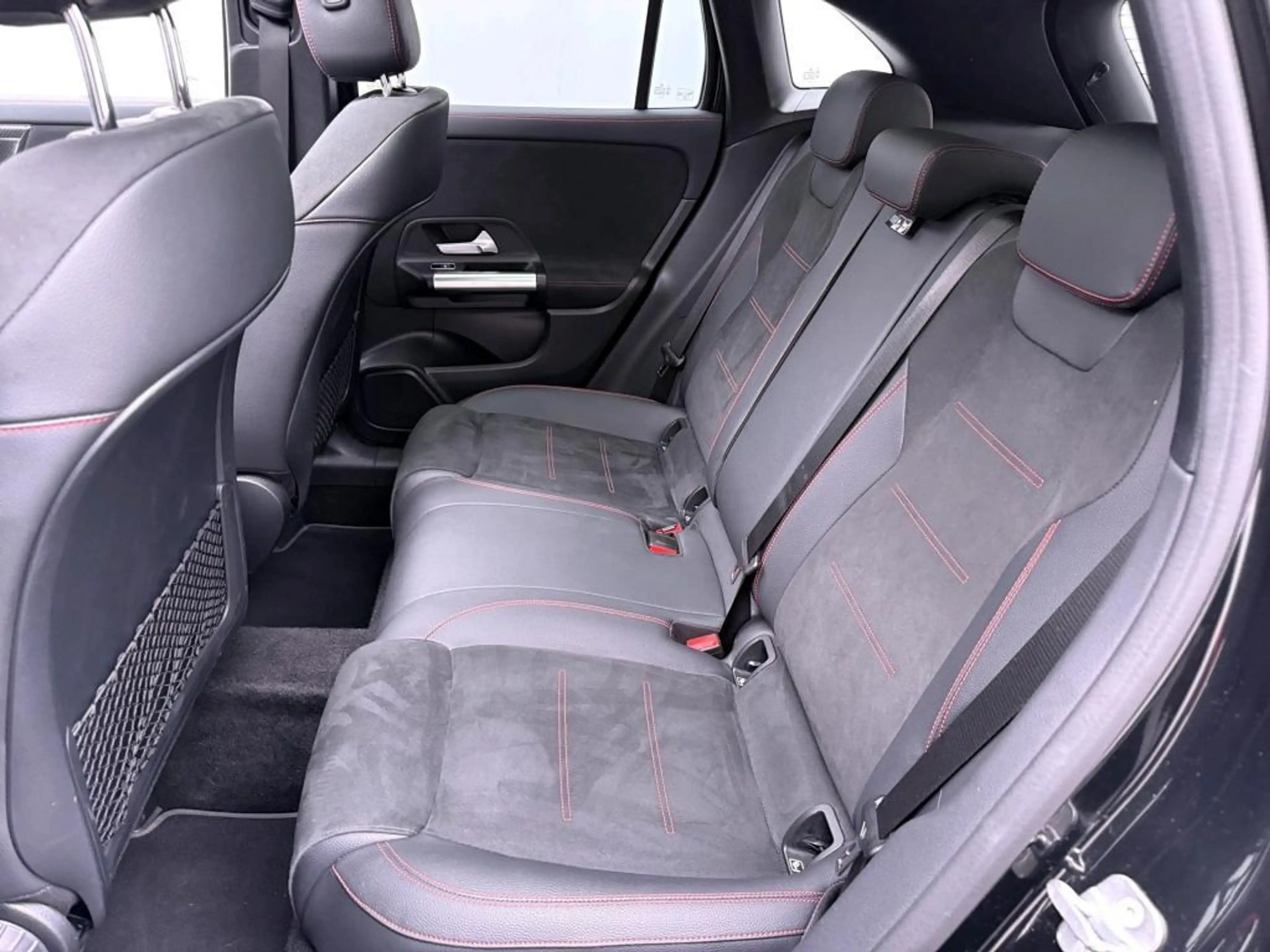Mercedes-Benz GLA 250 e Business Solution AMG | Trekhaak Wegklapbaar | P — photo 11