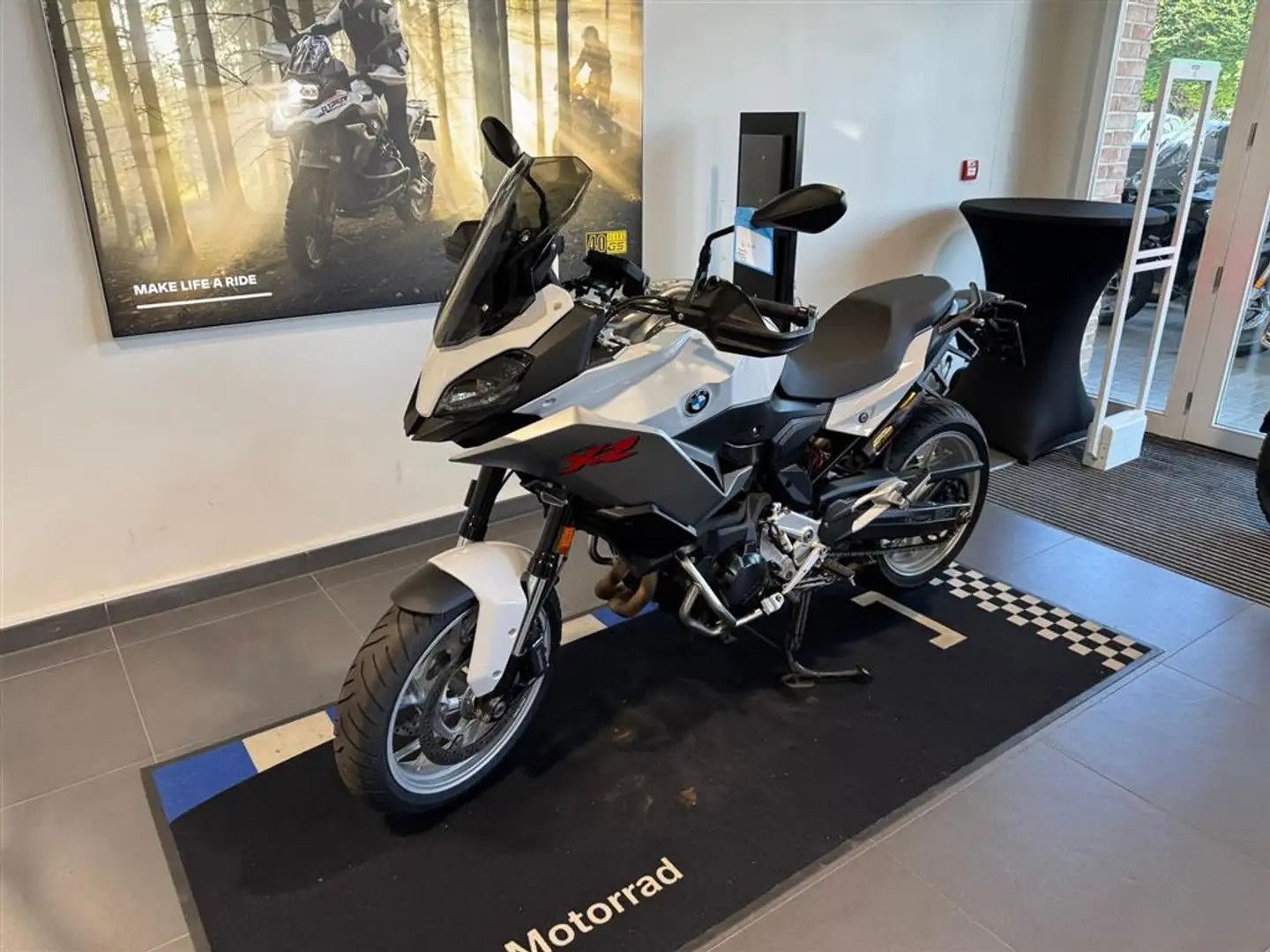 BMW F 900 XR 0 - 2