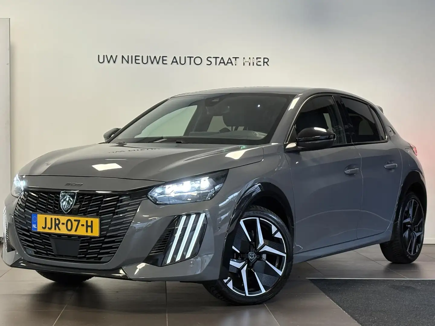 Peugeot 208 GT 1.2 Hybrid 145pk e-DCS6 | NAVI | ADAPTIVE CRUIS Gris - 2
