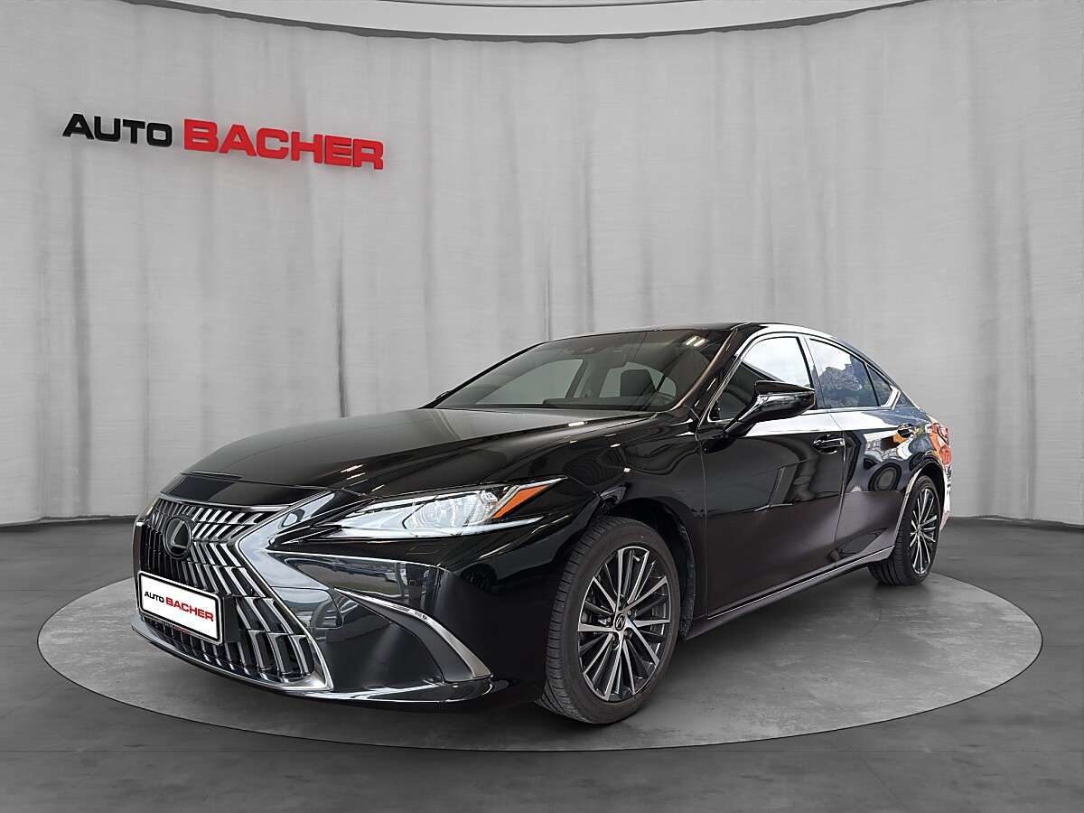 2025 Lexus ES300