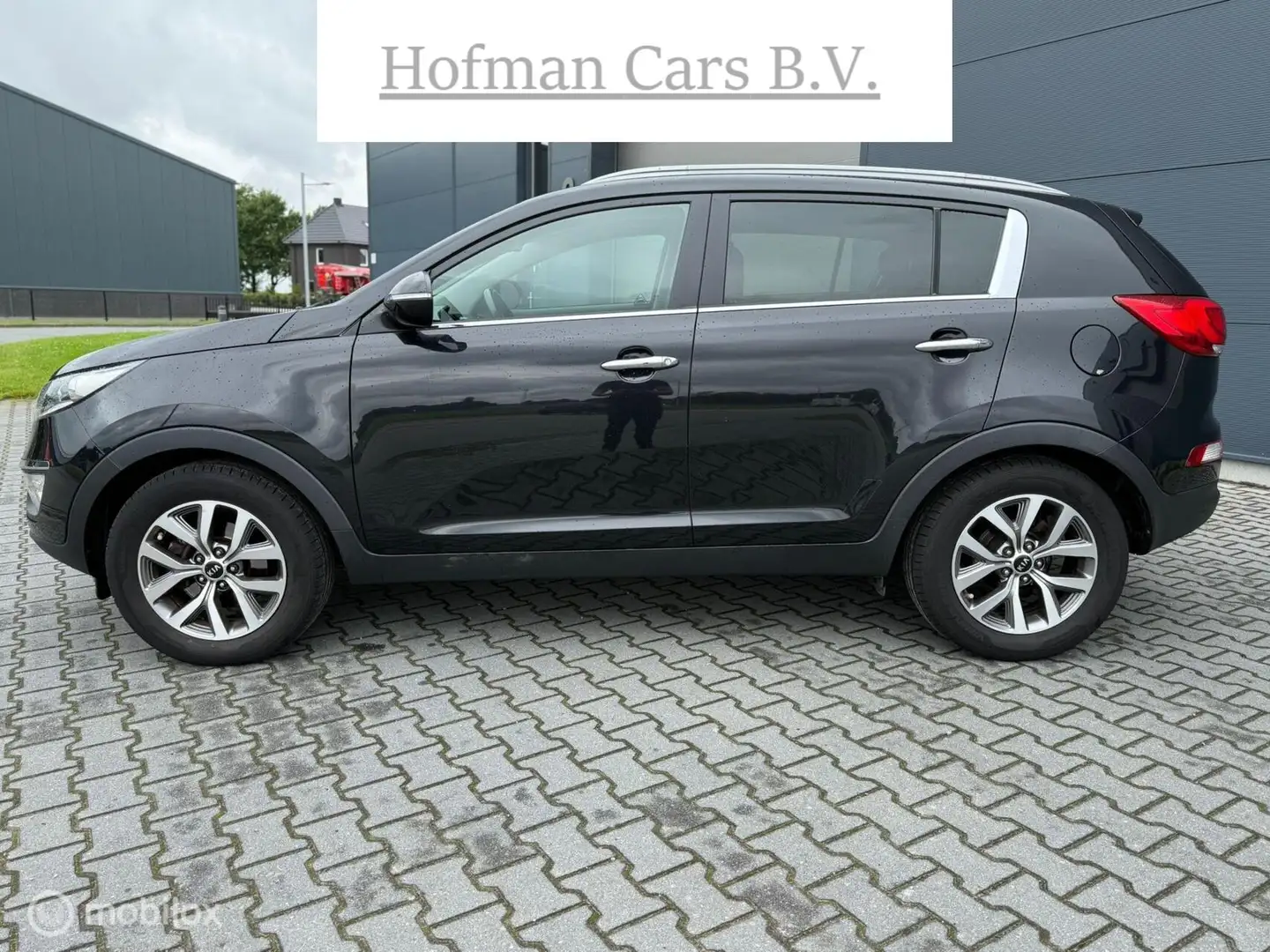 Kia Sportage 1.6 GDI BusinessLine Trekhaak NAP Zwart - 2