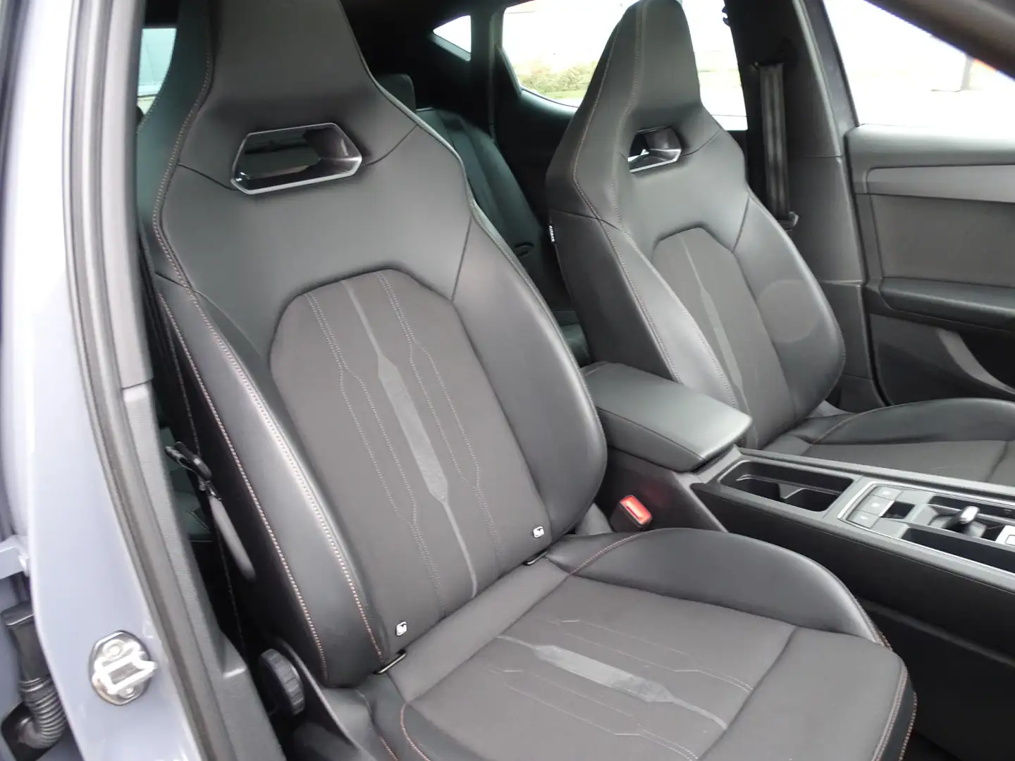 CUPRA Leon 1.4 e-Hybrid VZ 245 PANORAMADAK | NAVIGATIE | VER Grijs - 2