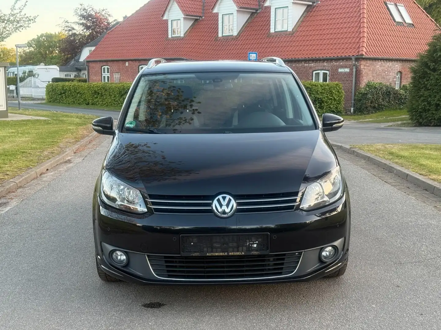 Volkswagen Touran Touran 1.2 TSI Life Czarny - 1