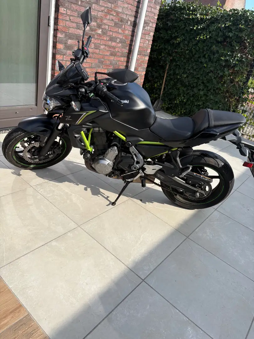 Kawasaki Z 650 Zwart - 1