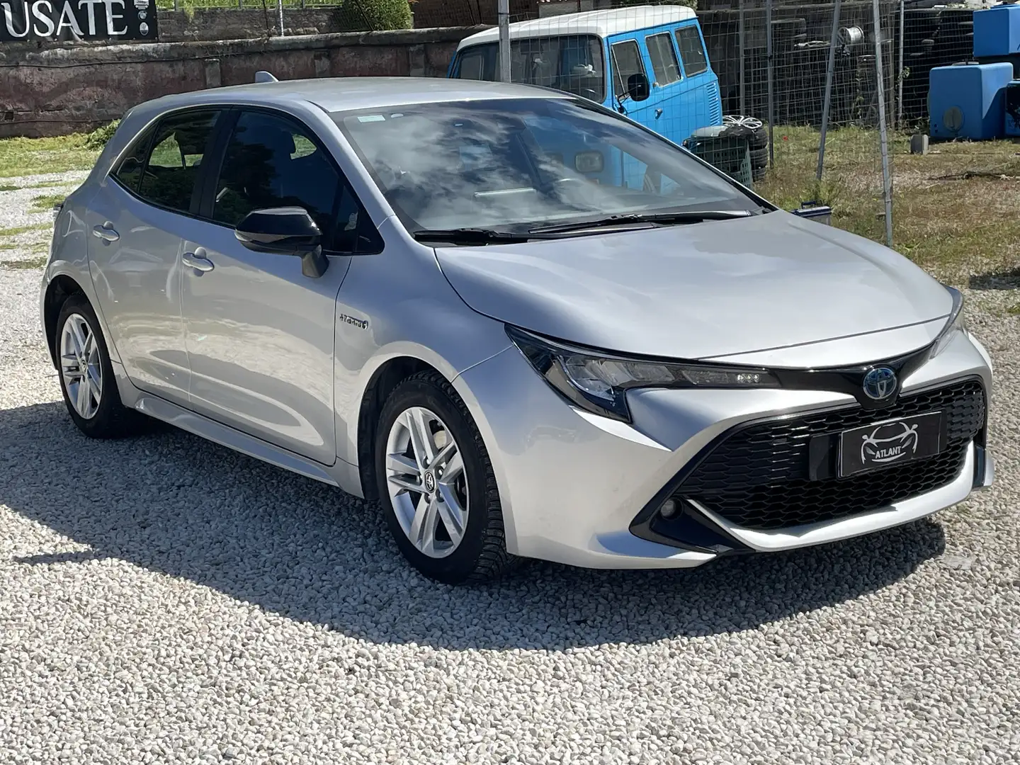 Toyota Corolla 1.8 Hybrid Style Argent - 1