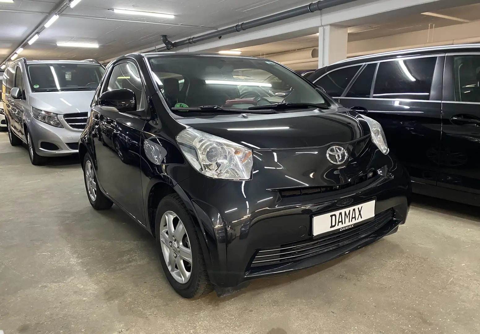 Toyota iQ 1.HAND*KLIMA*AUTOMATIK* Schwarz - 2