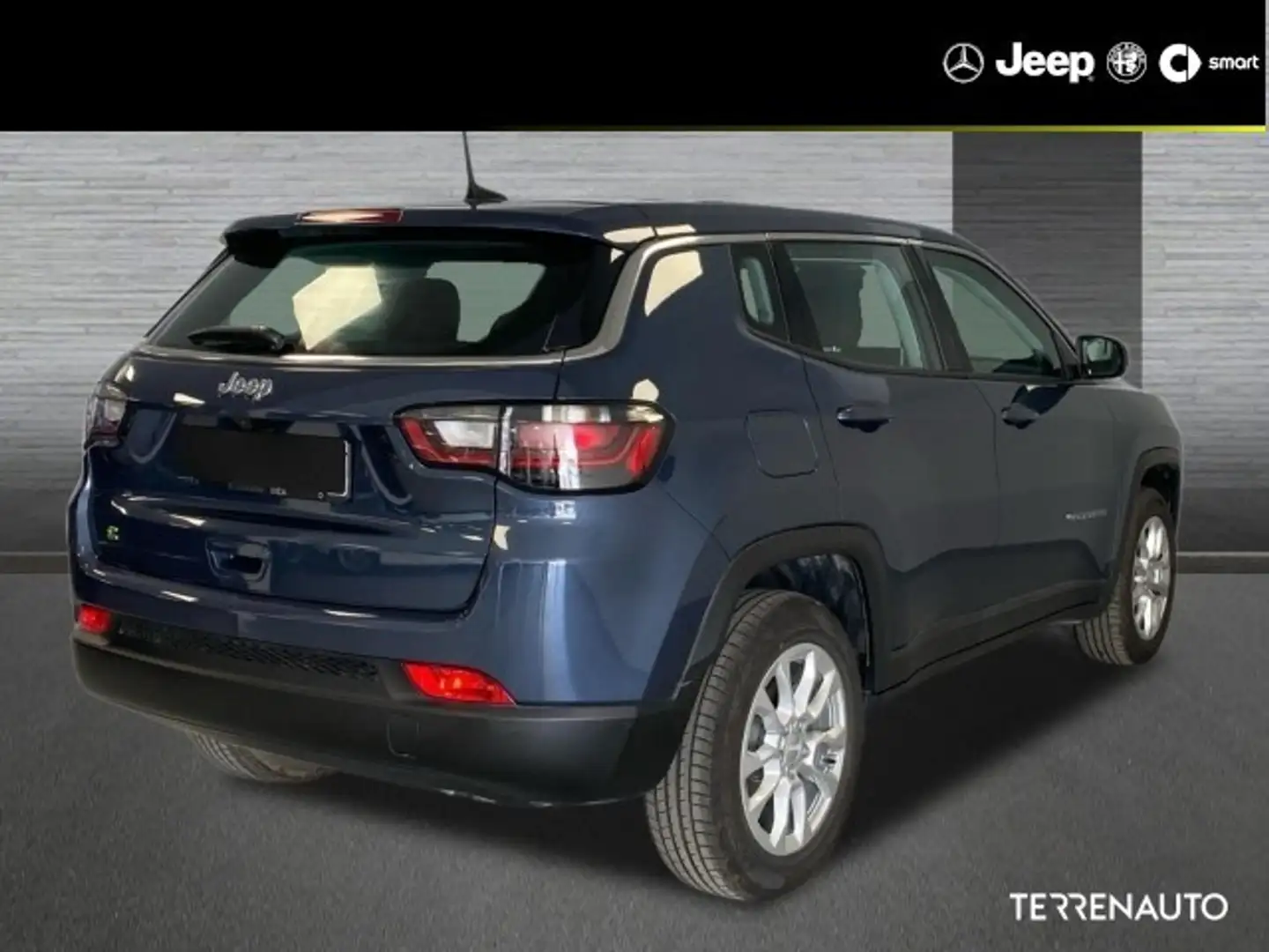 Jeep Compass o-suave Night Eagle Mild-Hybrid FWD 4x2 20 - 2