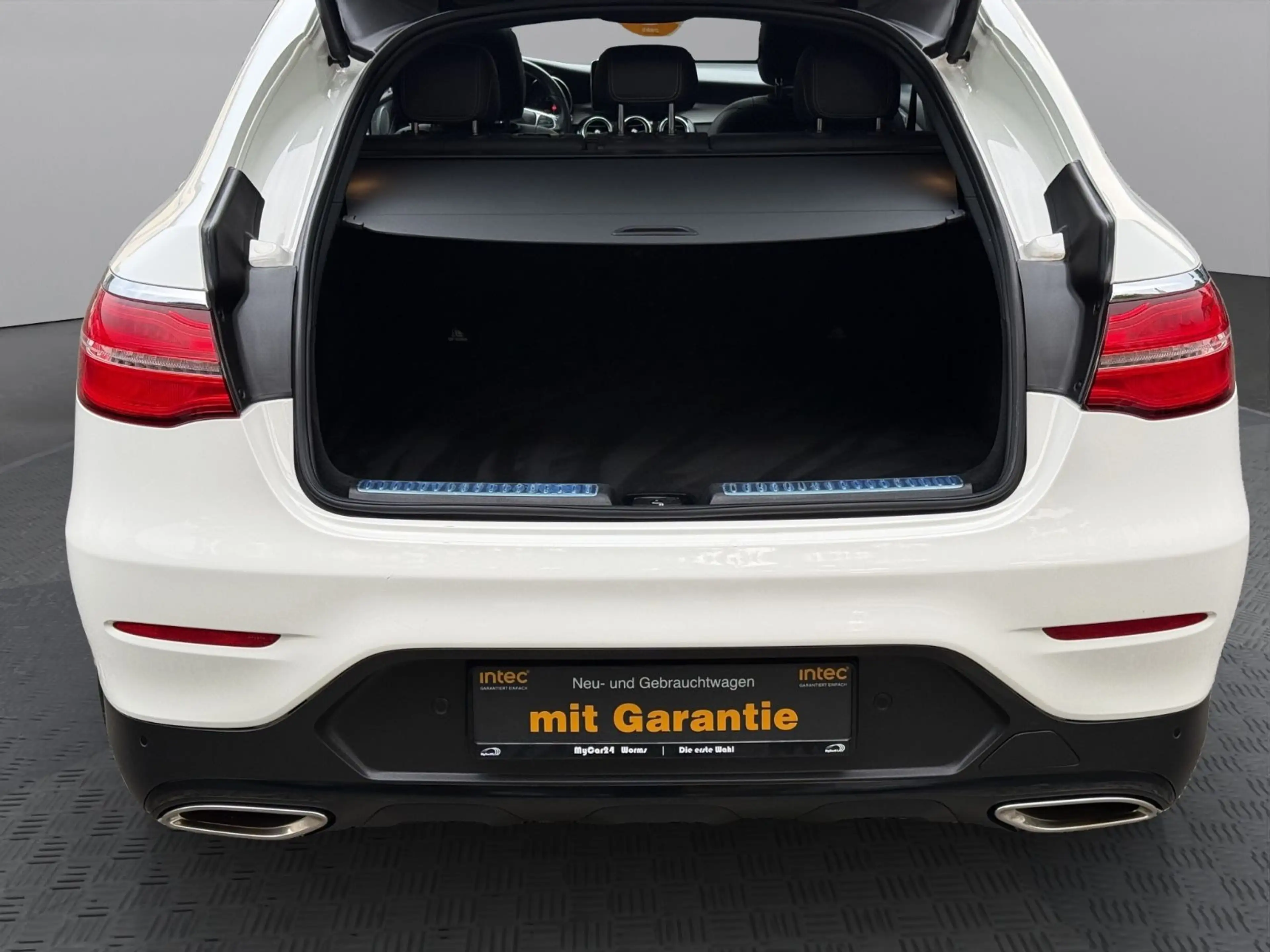 Mercedes-Benz GLC 250 Coupe°AMG°Night°Burm.°360Cam°Pano°LED — photo 11
