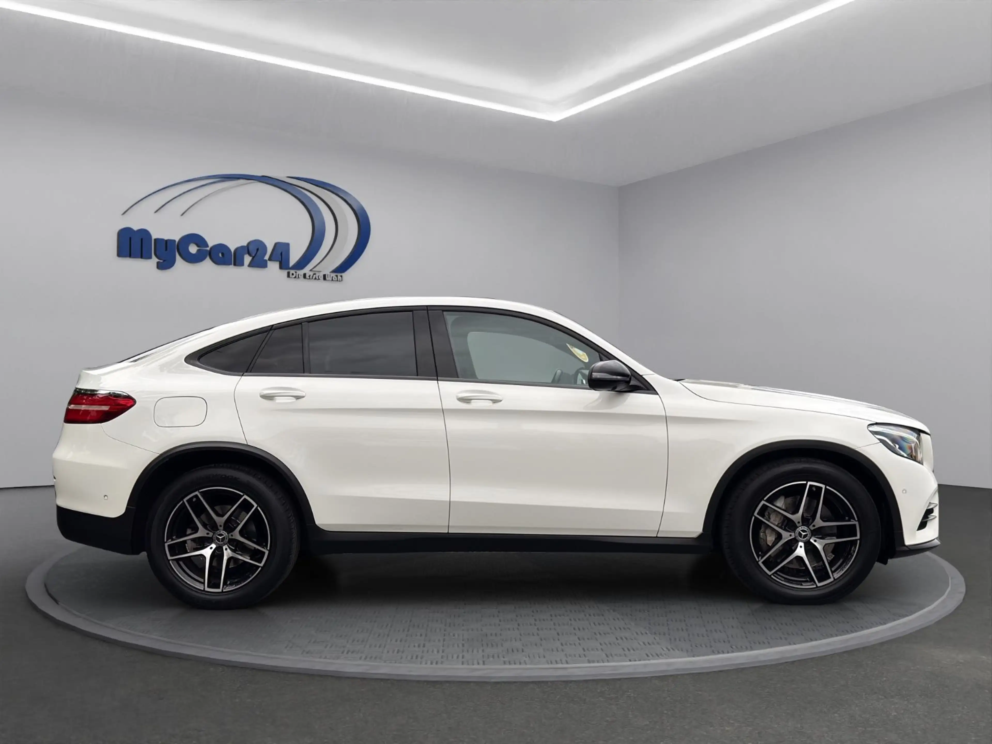 Mercedes-Benz GLC 250 Coupe°AMG°Night°Burm.°360Cam°Pano°LED — photo 14