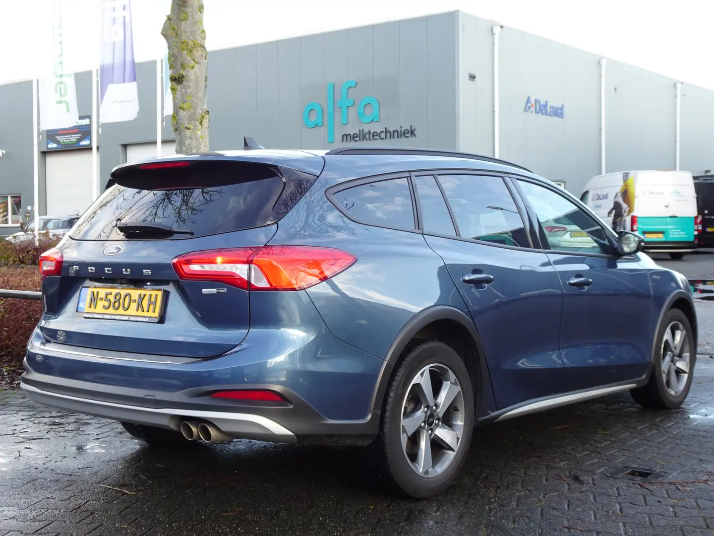 Ford Focus Wagon 1.0 EcoBoost Hybrid Active X Business Blauw - 2