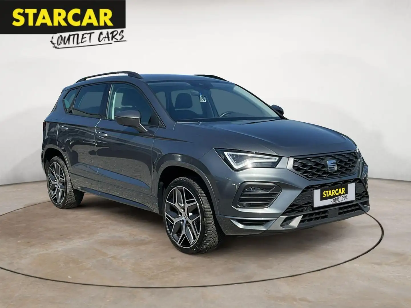 SEAT Ateca FR 2.0TDI BUSINESS-PAKET NAVI+BEATS+ACC+19"+AHK-VO Grau - 1