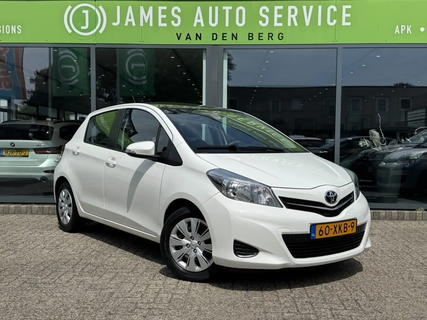 Toyota Yaris 1.3 VVT-i Aspiration Blanc - 2
