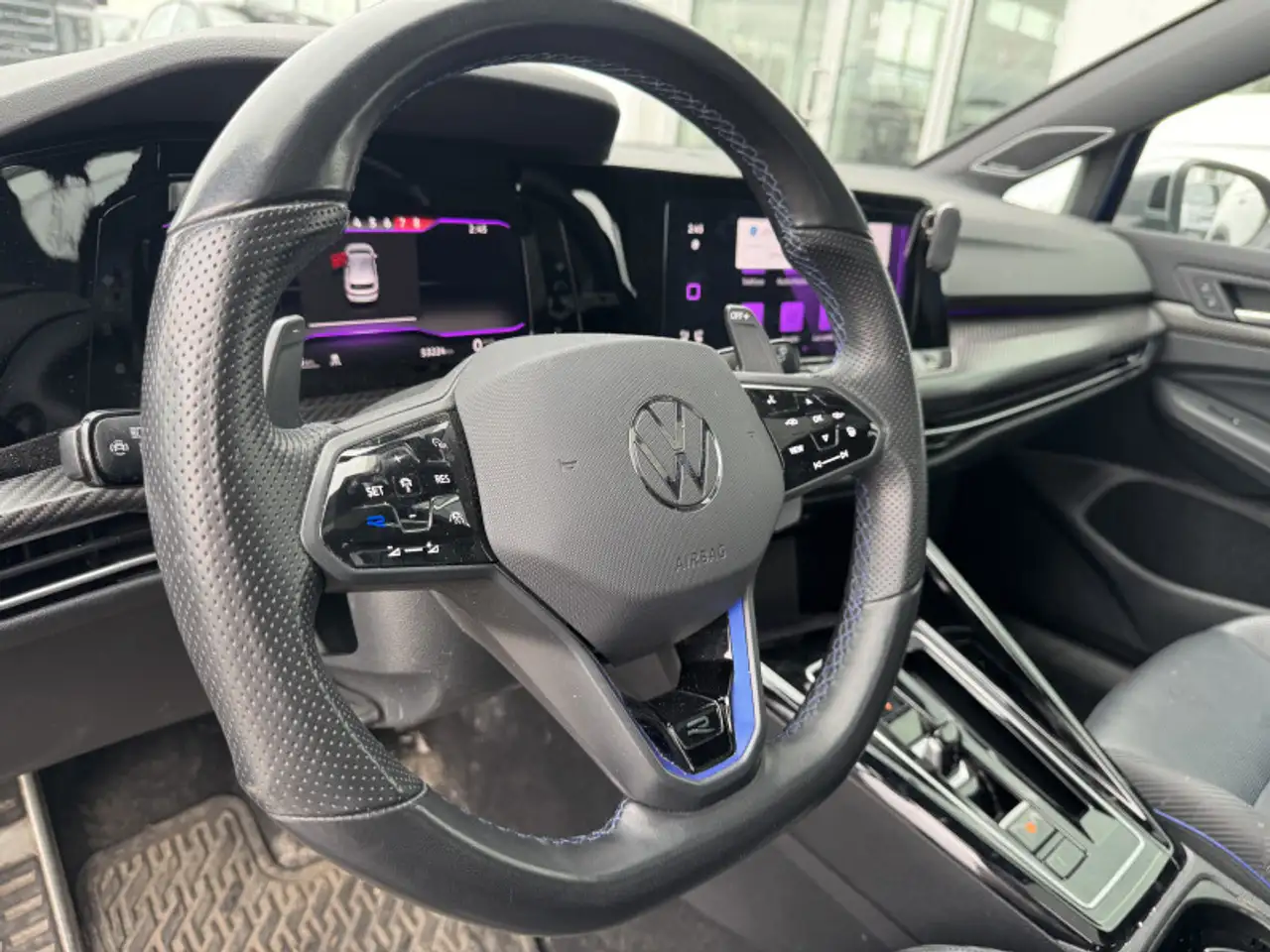 Volkswagen Golf R снимка Volkswagen Golf R