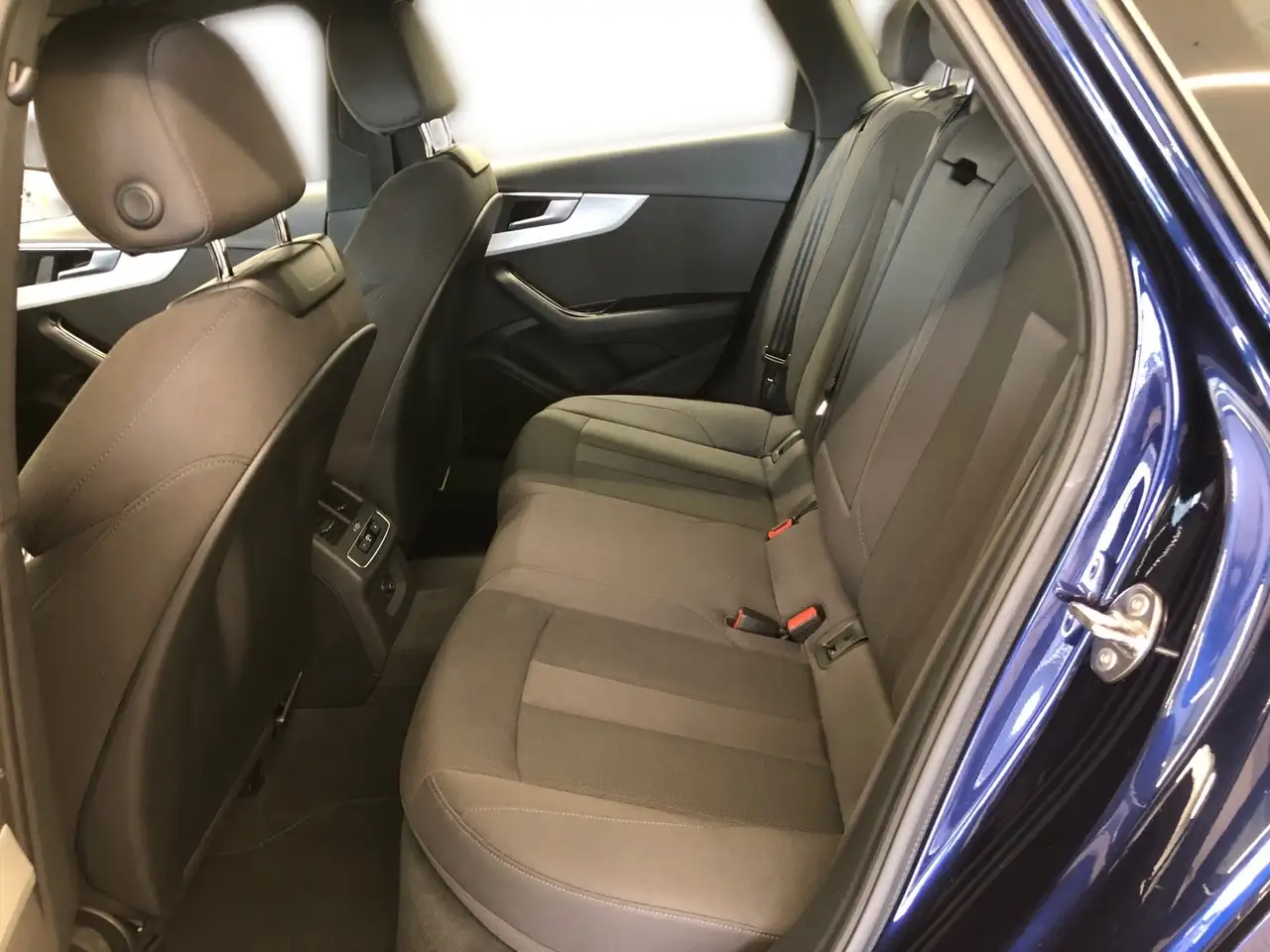 Audi A4 Avant 40 TDI S-line S-troni 6