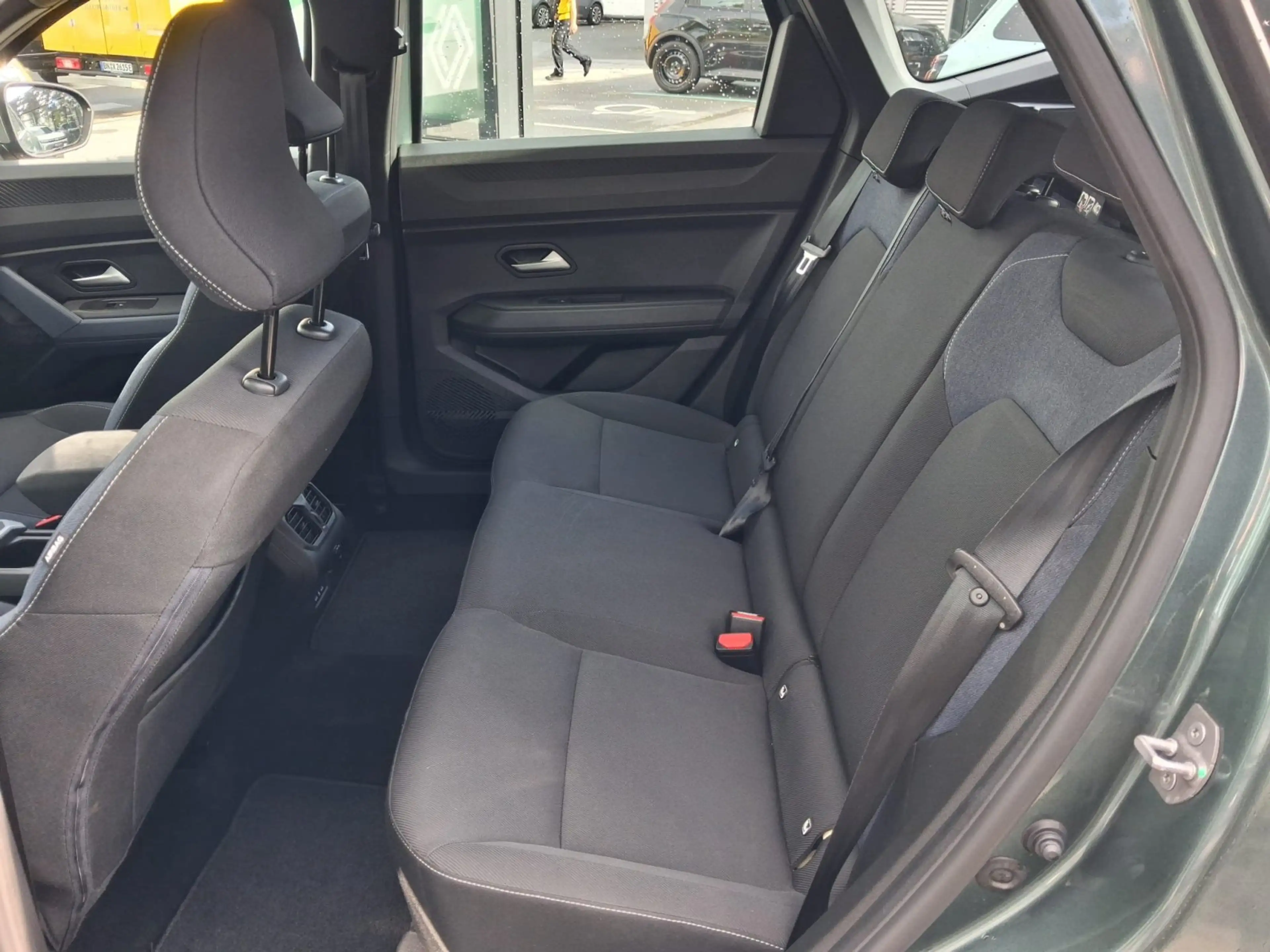 Dacia Bigster 1.2 TCe 140 Mild-Hybrid Expression — photo 12