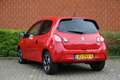 Renault Twingo 1.2 16V 75pk Dynamique | NL-auto | Climate control Rood - thumbnail 2