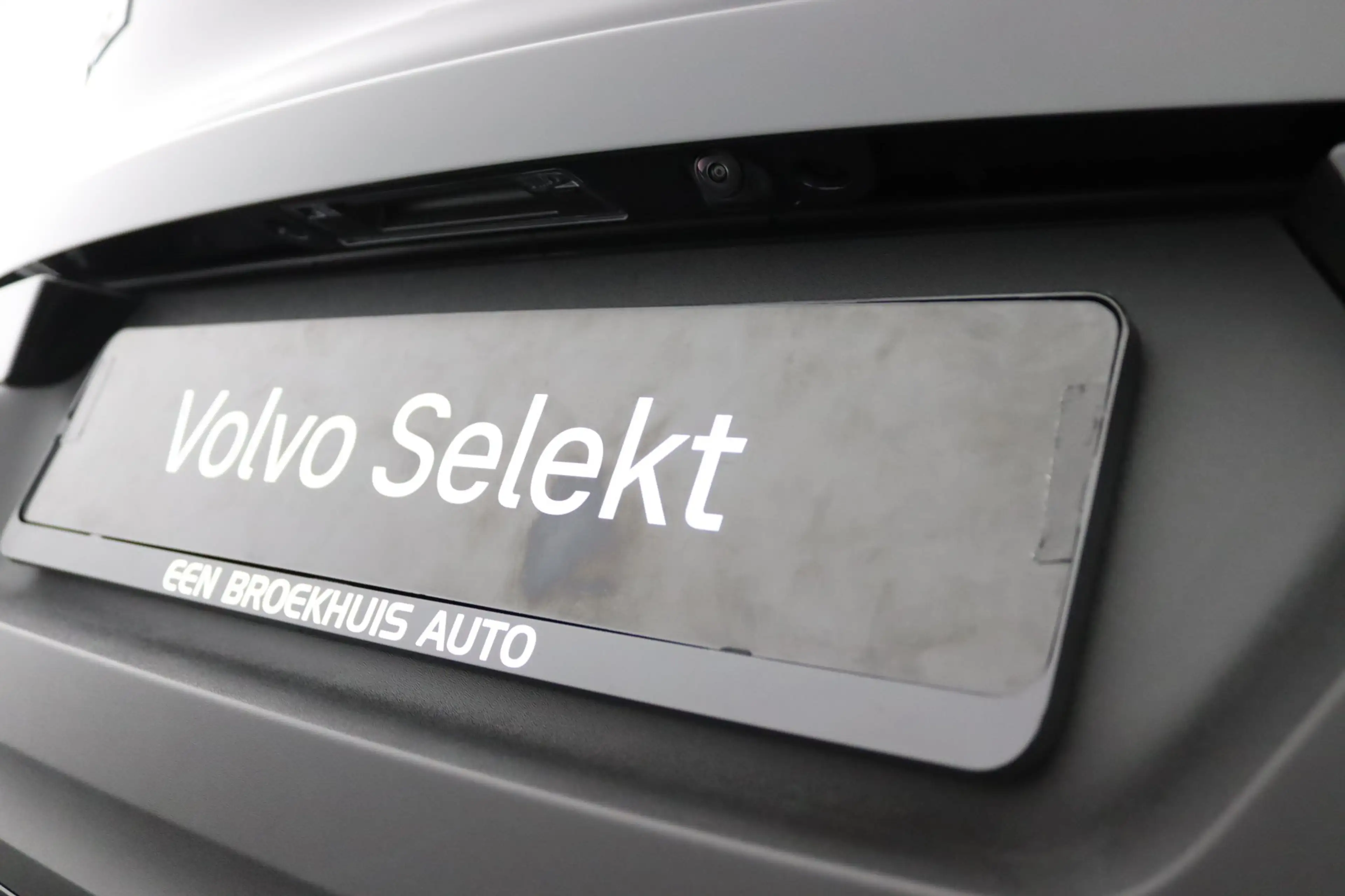 Volvo EX40 Single Motor Extended Range Ultra Black Ed. 82 kWh — photo 17