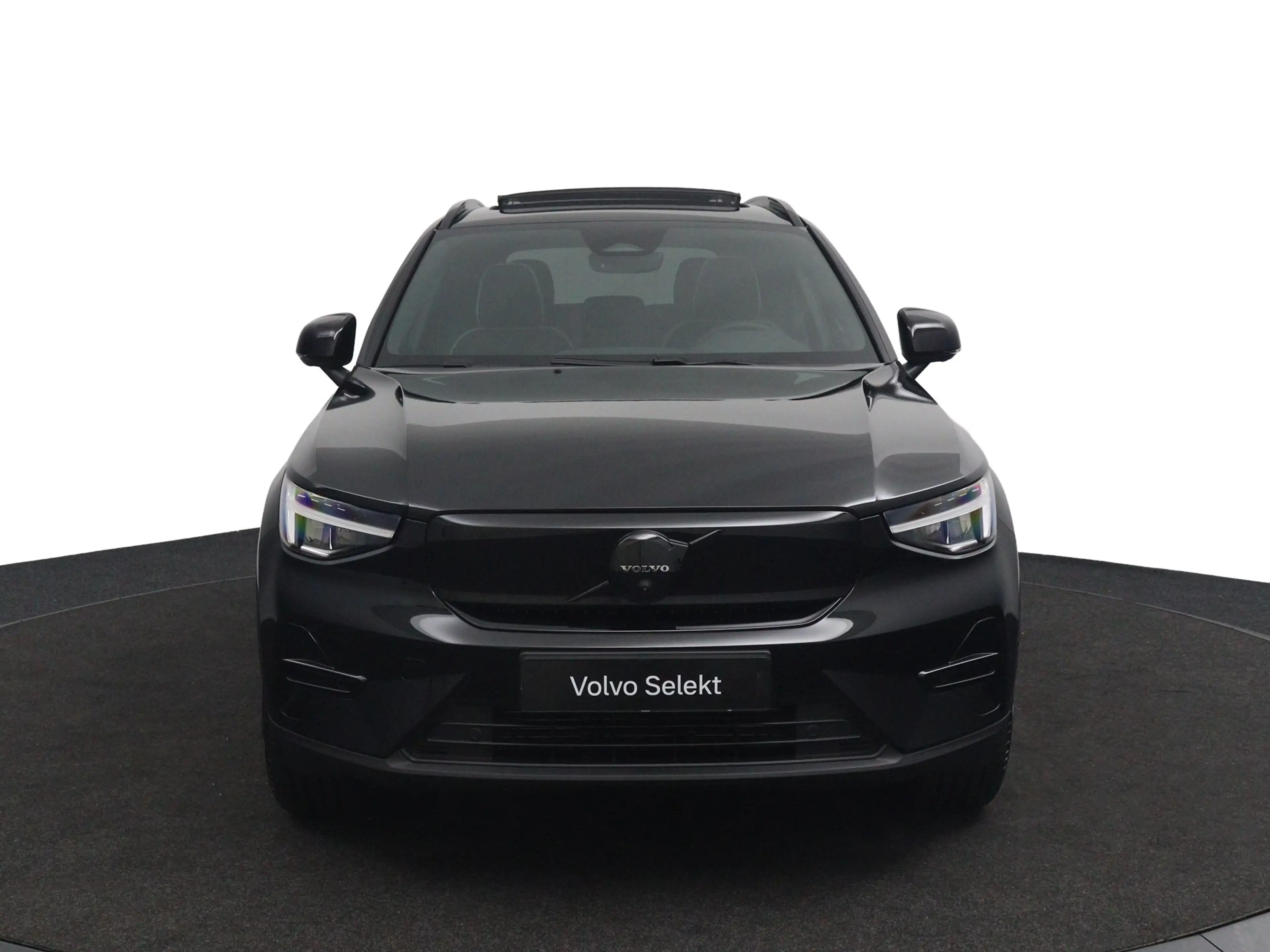 Volvo EX40 Single Motor Extended Range Ultra Black Ed. 82 kWh — photo 23