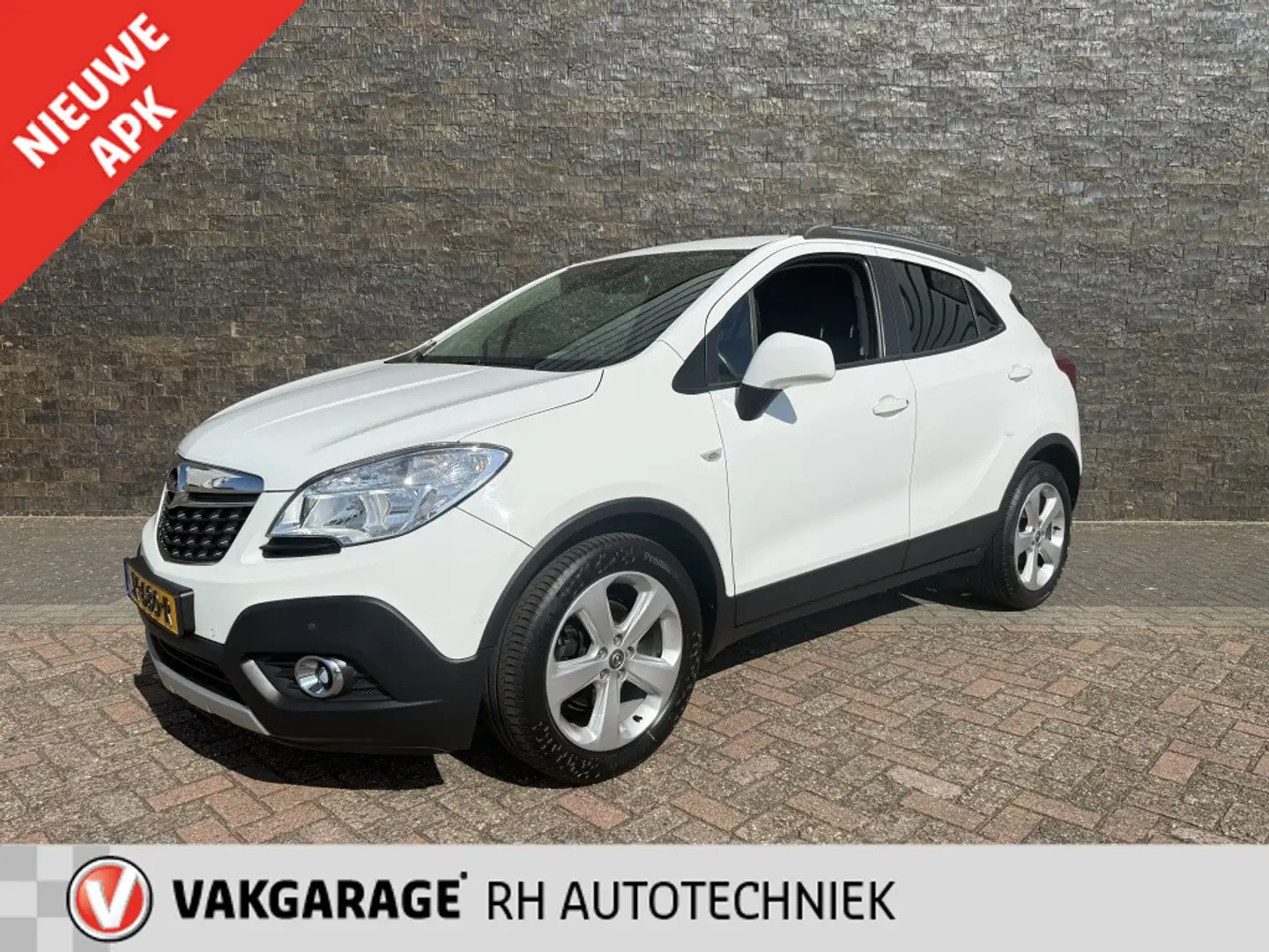 Opel Mokka 1.6 Cosmo Wit - 1