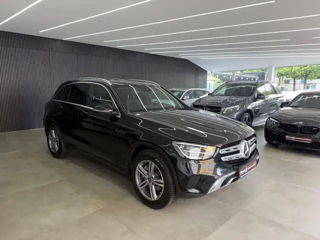 Mercedes-Benz GLC 220 d 4Matic*Distronic*Memory*AppleCarPlay*