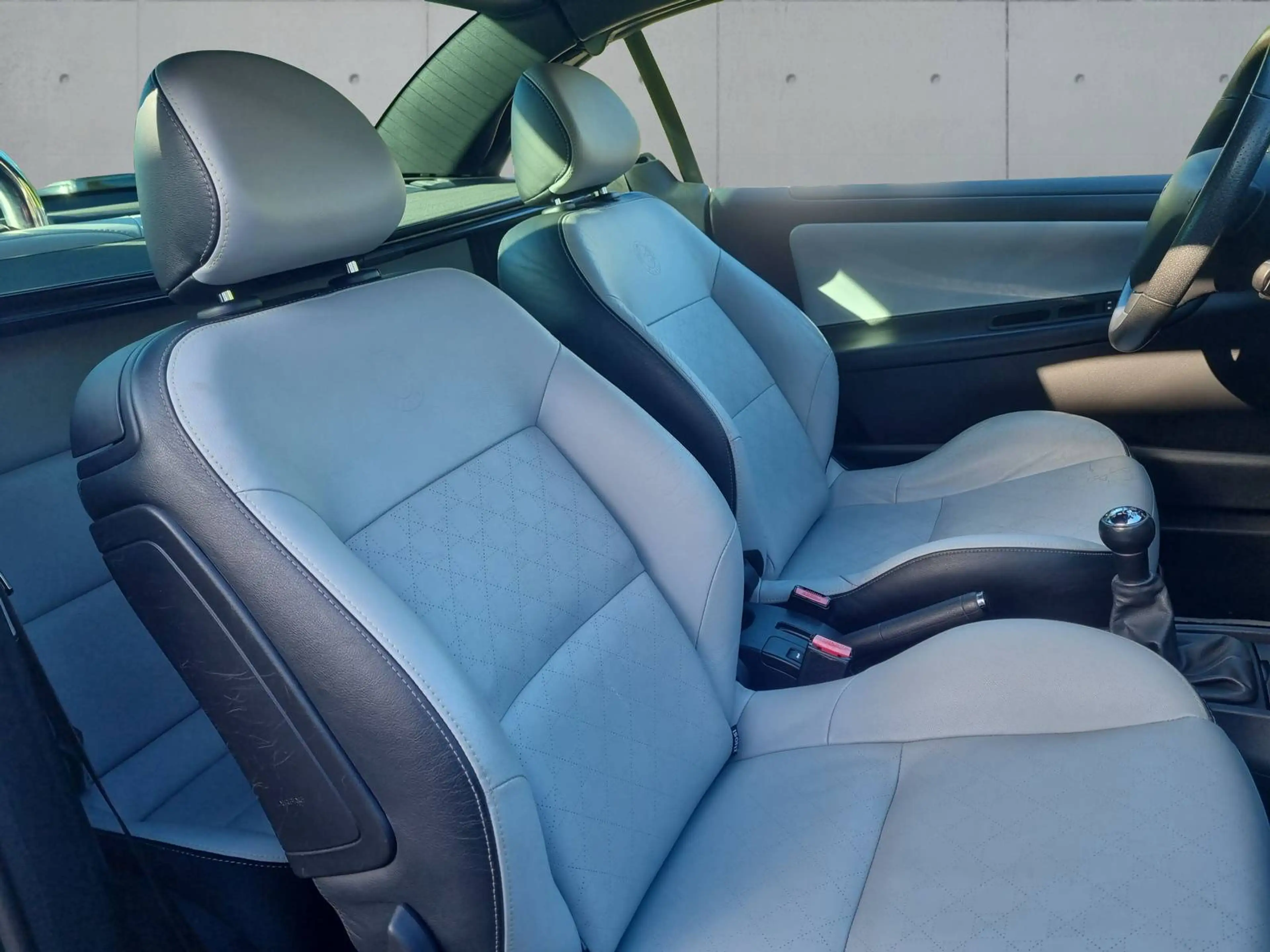 Peugeot 207 CC Cabrio-Coupe Roland Garros*Leder*Dyn.Kurvenlich — photo 8