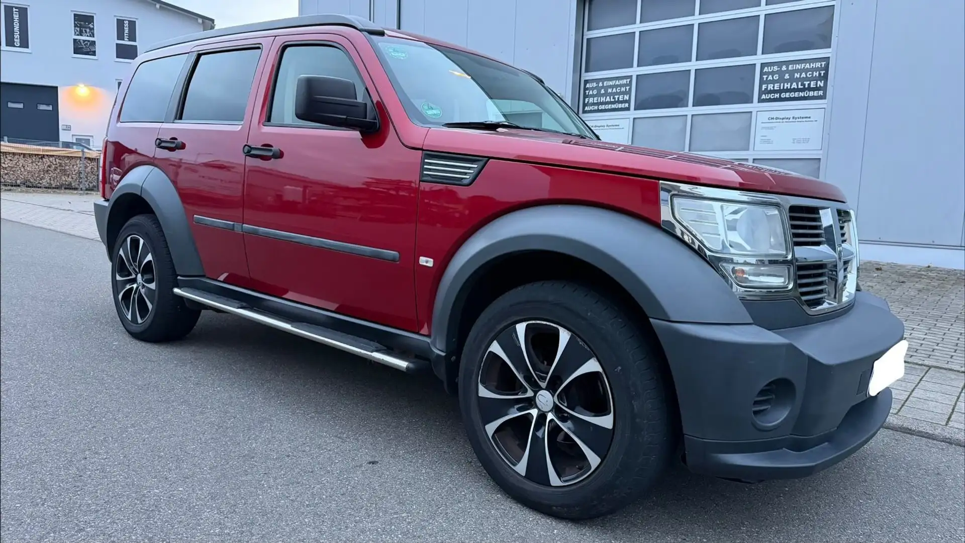 Dodge Nitro SE 2.8 177PS DIESEL TÜV,KLIMA,AHK,TEMPOMAT Rouge - 2