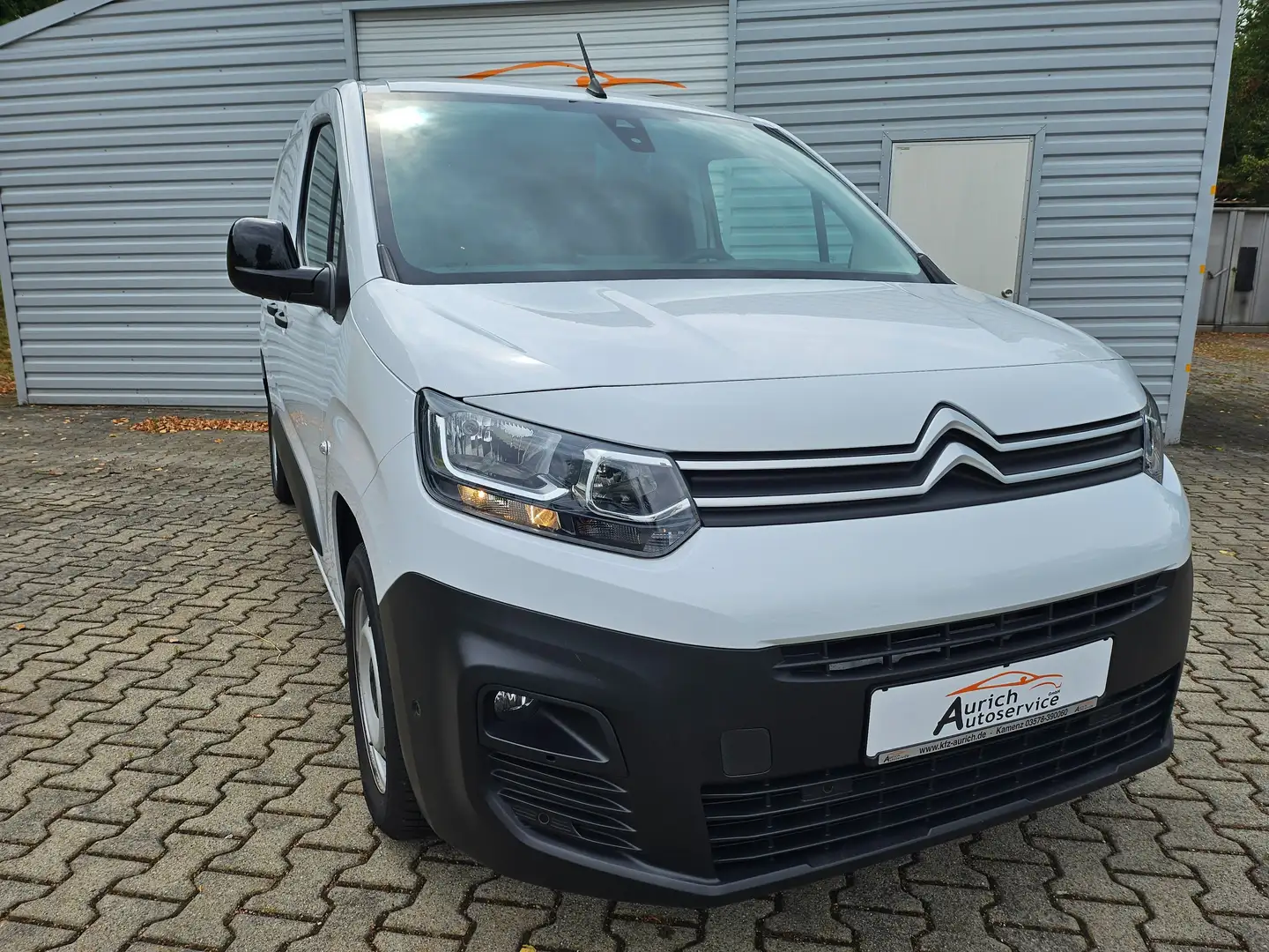 Citroen Berlingo 1.5 BlueHDi 130 L2 EPH, Allwetterreifen, RFK, DAB Weiß - 2