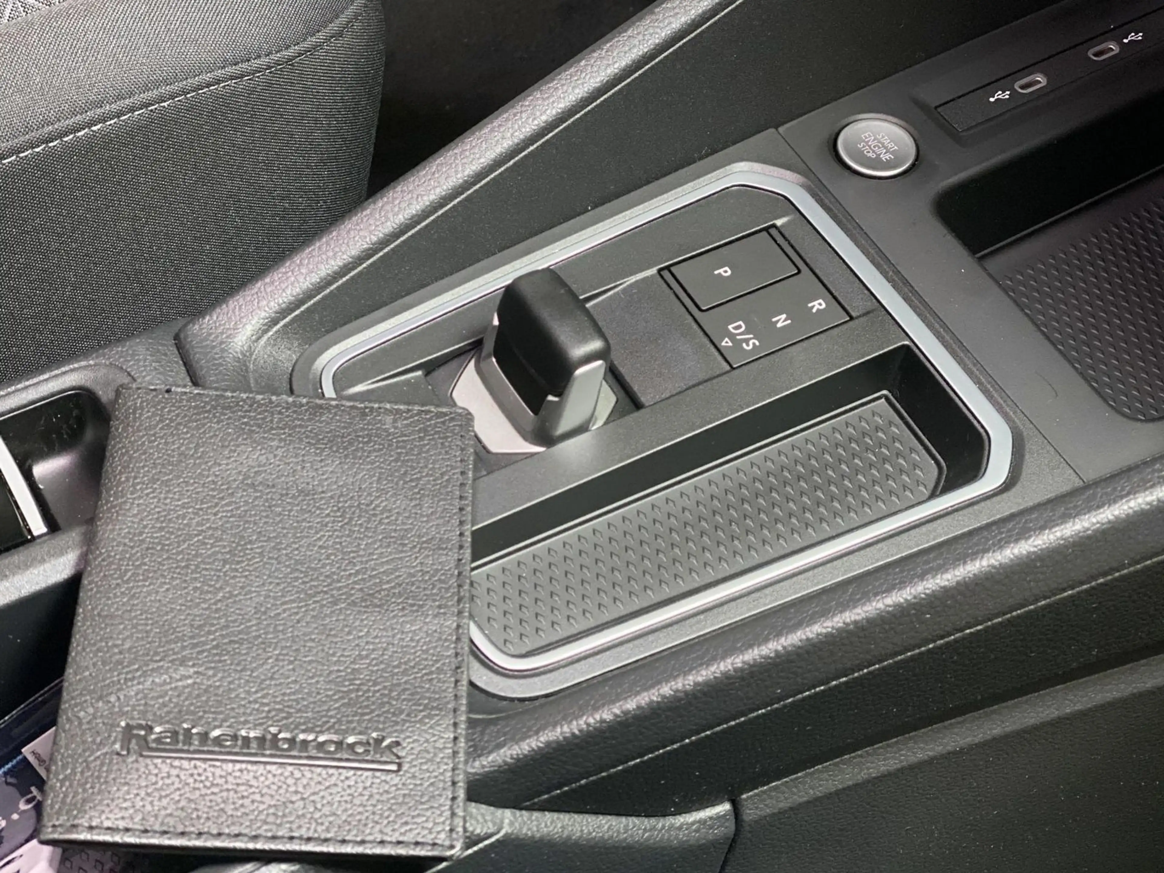 Ford Grand Tourneo Connect Titanium Rollstuhlumbau — photo 9