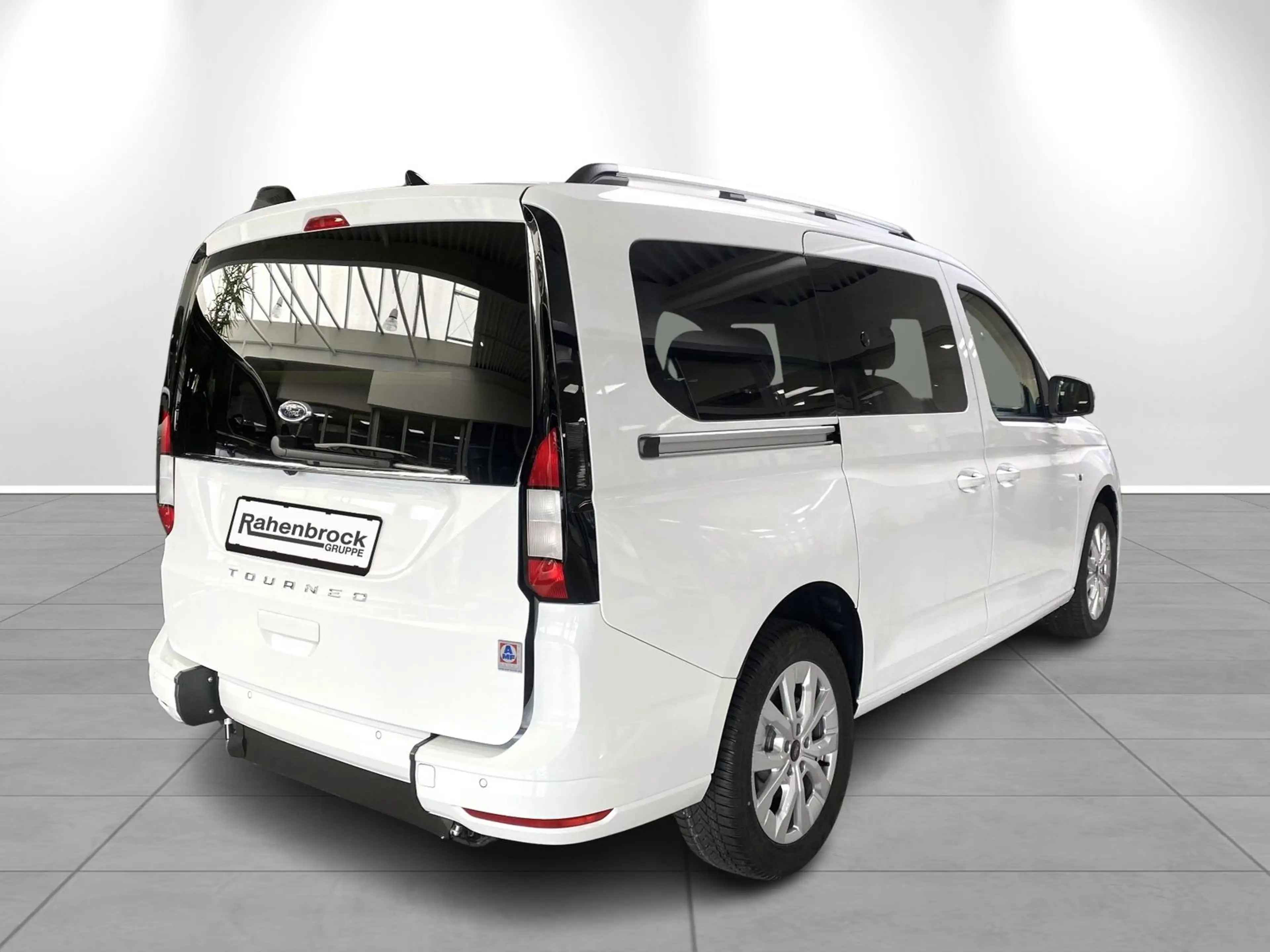 Ford Grand Tourneo Connect Titanium Rollstuhlumbau — photo 3