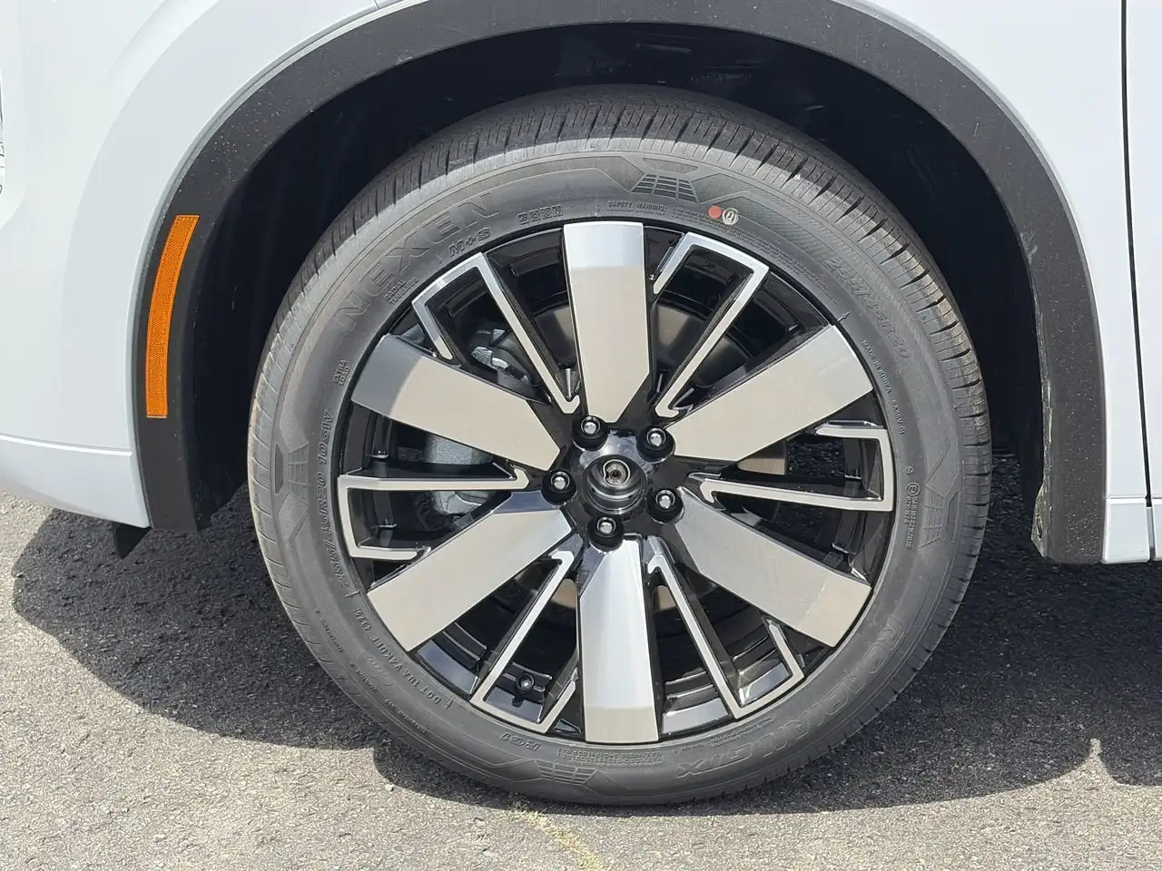 Mitsubishi Outlander снимка Mitsubishi Outlander