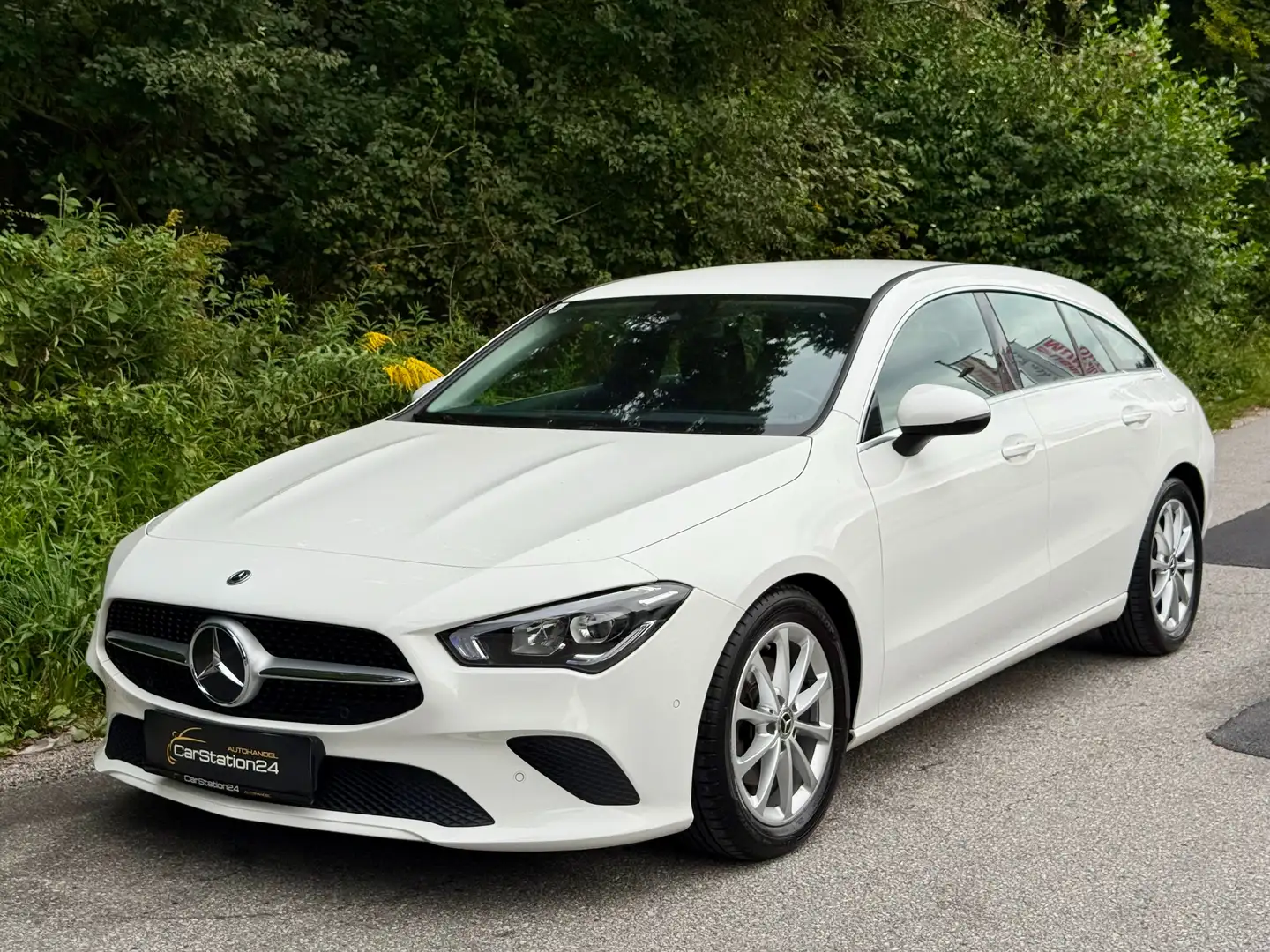 Mercedes-Benz CLA 200 CLA 200d *1BES*MWST*ACC*WIDESCREEN*LED*SPUR*HCAM* Blanc - 1