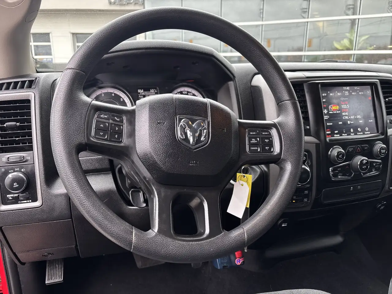 RAM 1500 снимка RAM 1500