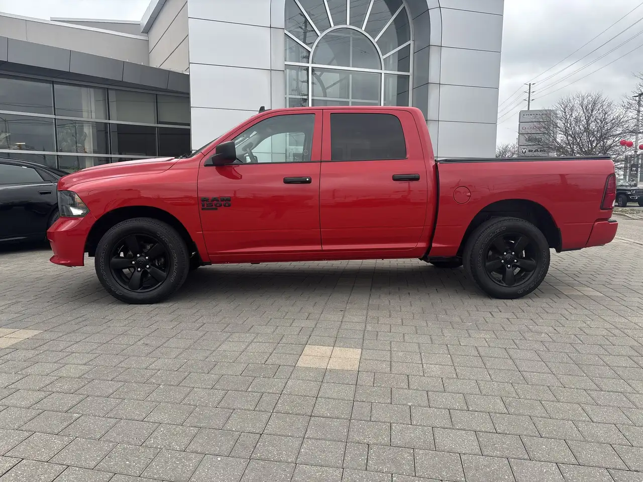 RAM 1500 снимка RAM 1500
