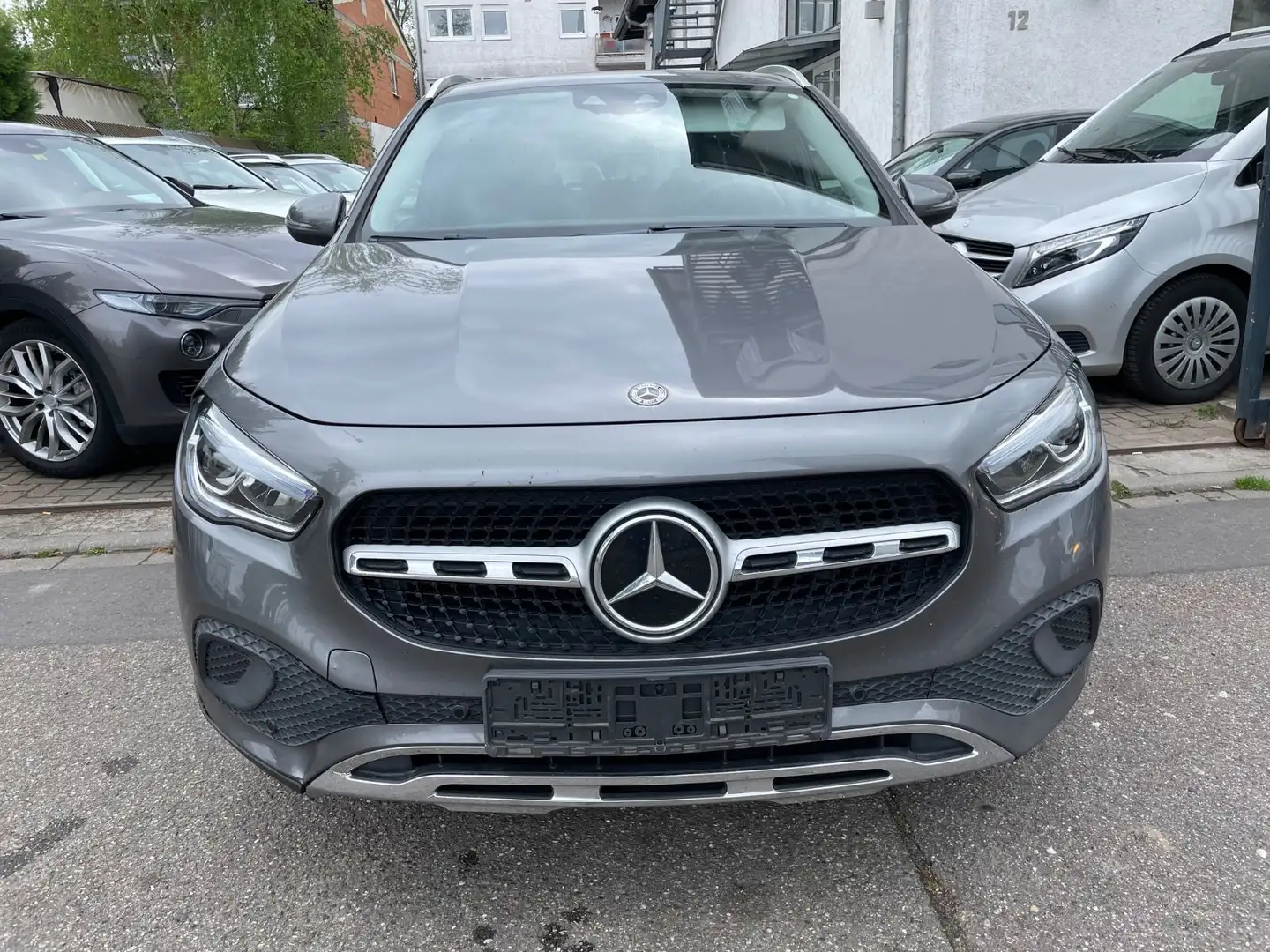 Mercedes-Benz GLA 200 GLA -Klasse GLA 200 Edition 1 Grau - 2