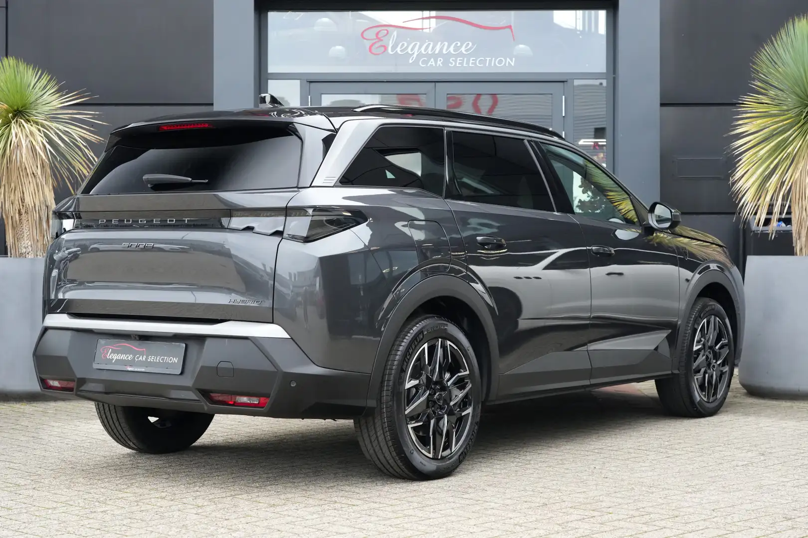 Peugeot 5008 1.2 Hybrid 145 GT 7p 145pk Navigatie/360Camera/Sto Gris - 2