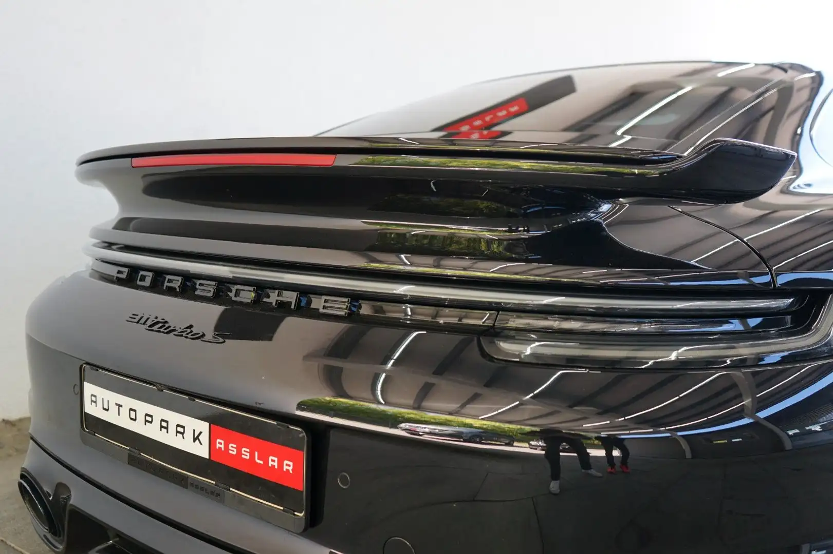 Porsche 992 911 Turbo S Coupe*LIFT*AERO-KIT*CARBONDACH* Zwart - 2