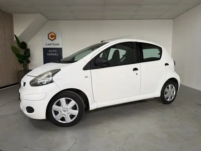 Toyota Aygo view 4